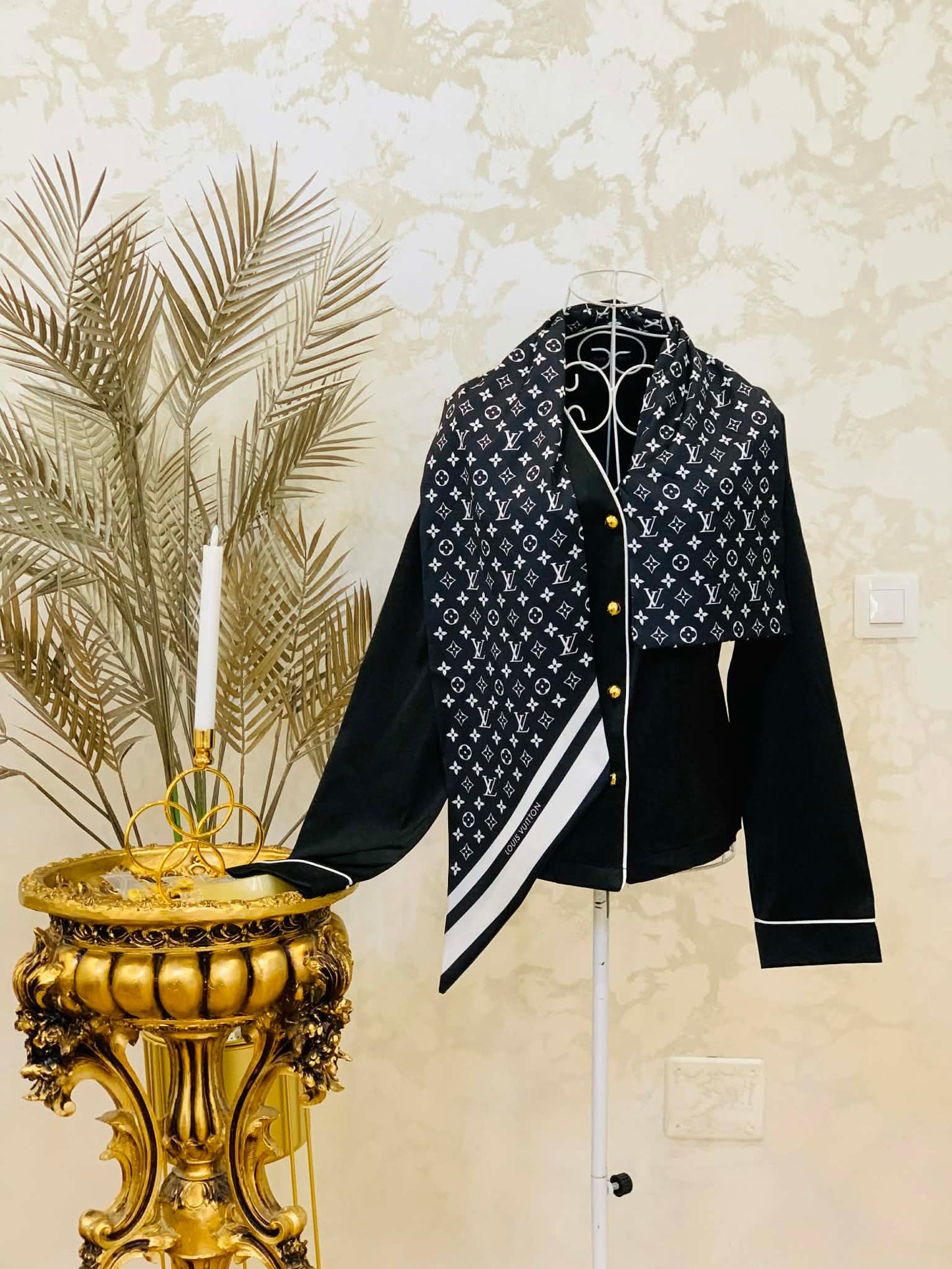 Compleu negru cu pantaloni lungi si esarfa