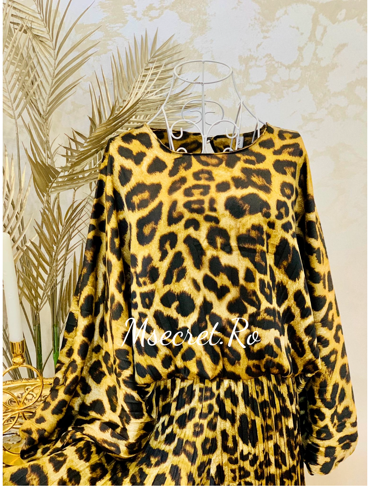 Compleu animal print format din bluza si panfaloni