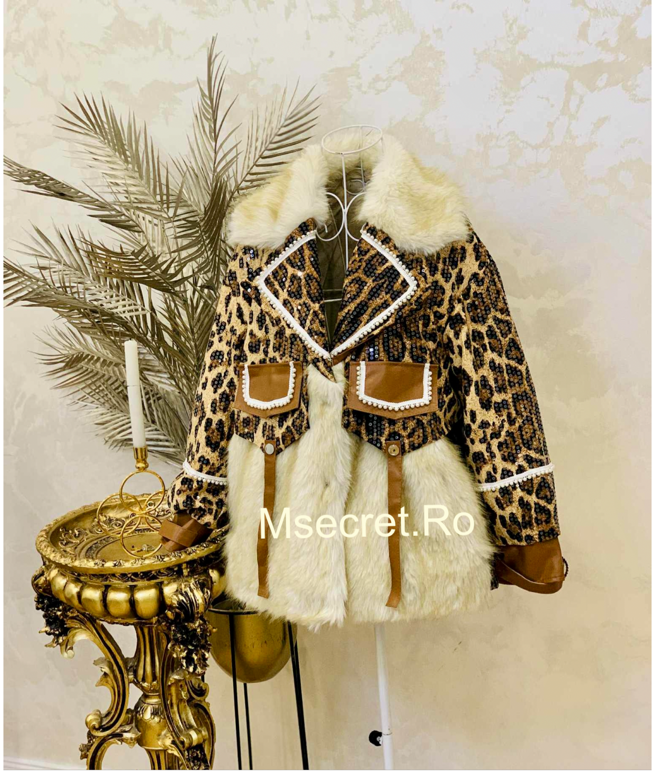 Haina de blana animal print cu blana