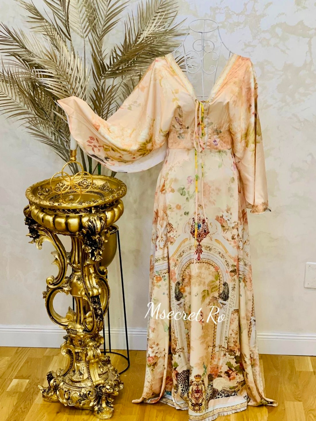 Rochie maxi cu maneca clopot