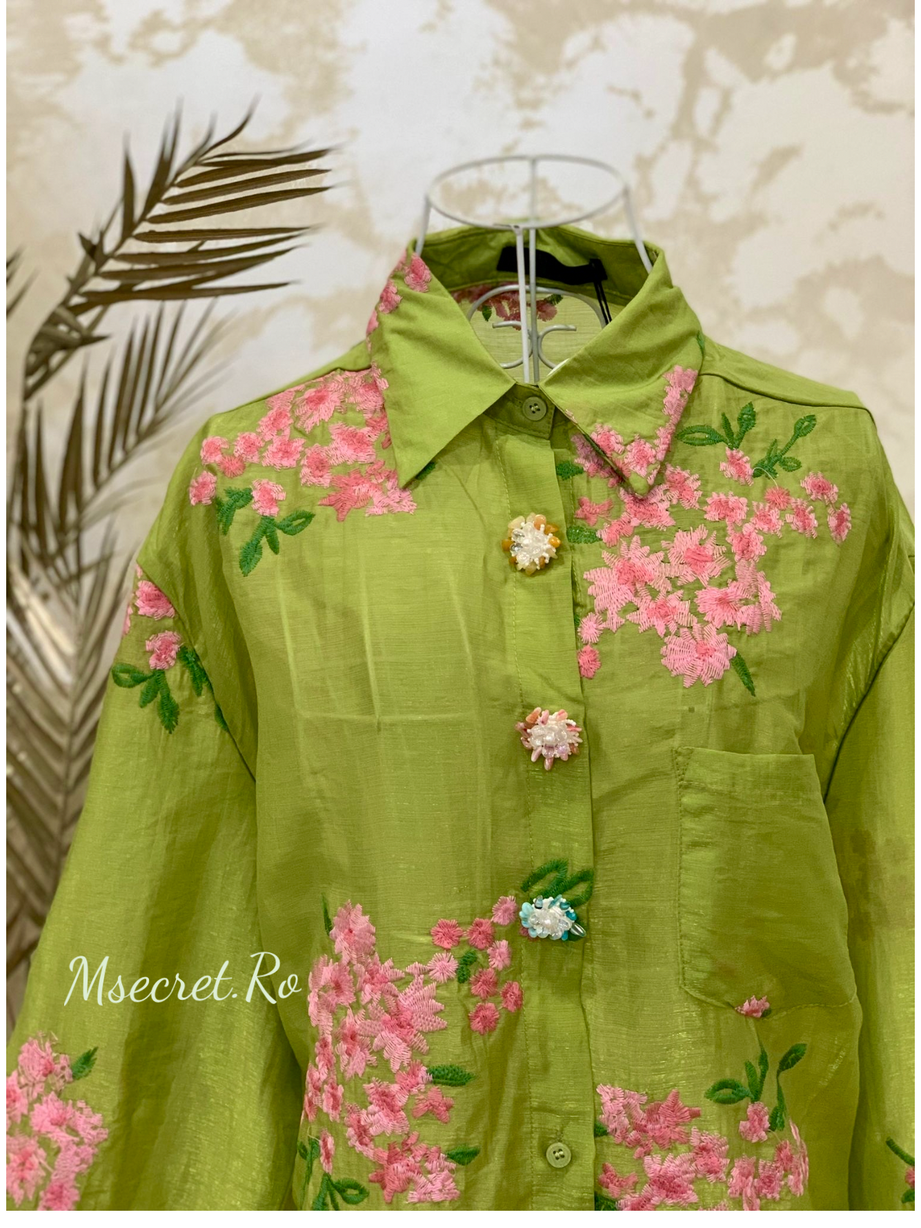 Compleu verde cu pantaloni scurti