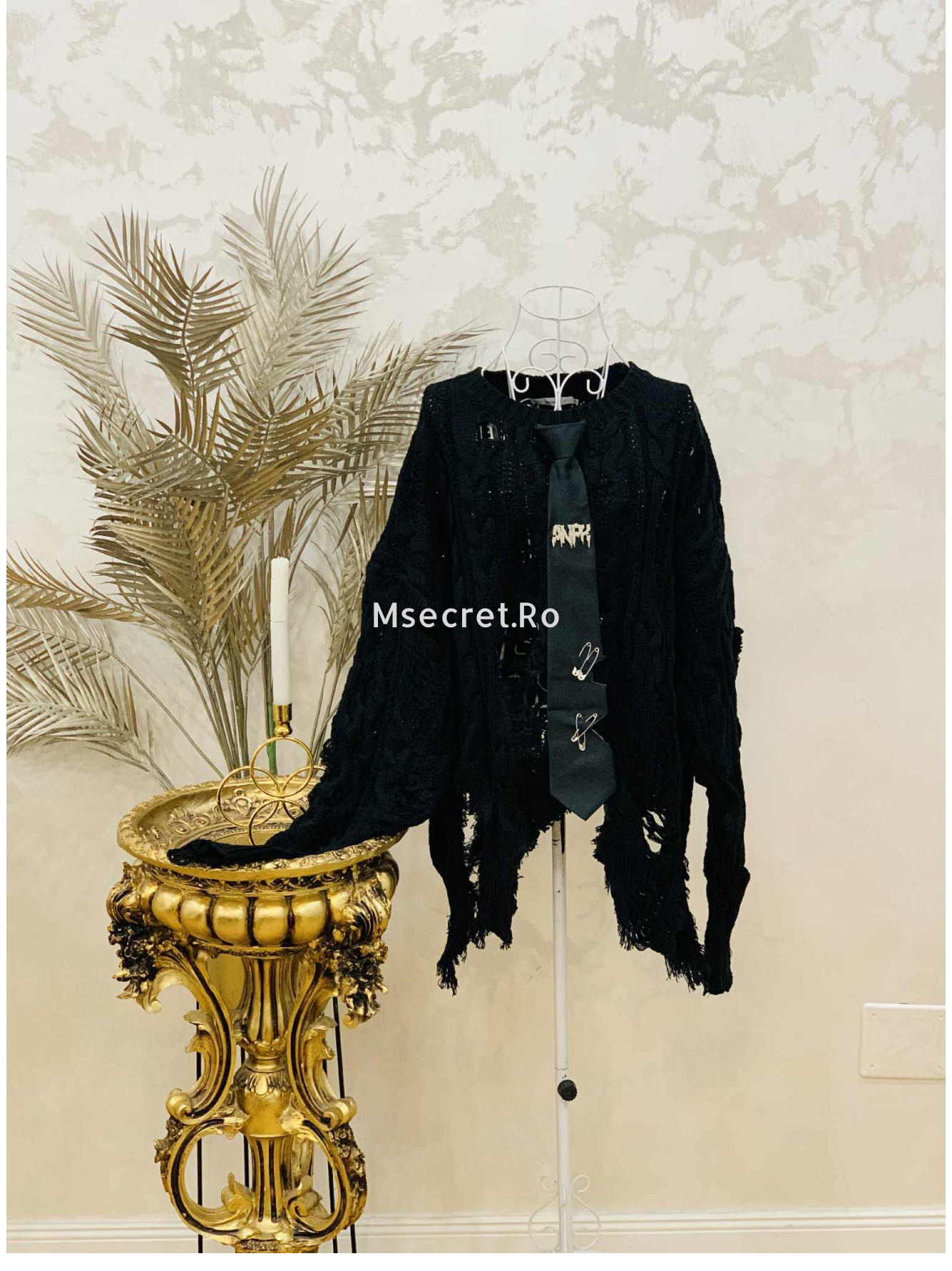 Pulover din lana Oversized cu Design Asimetric și Detalii Statement
