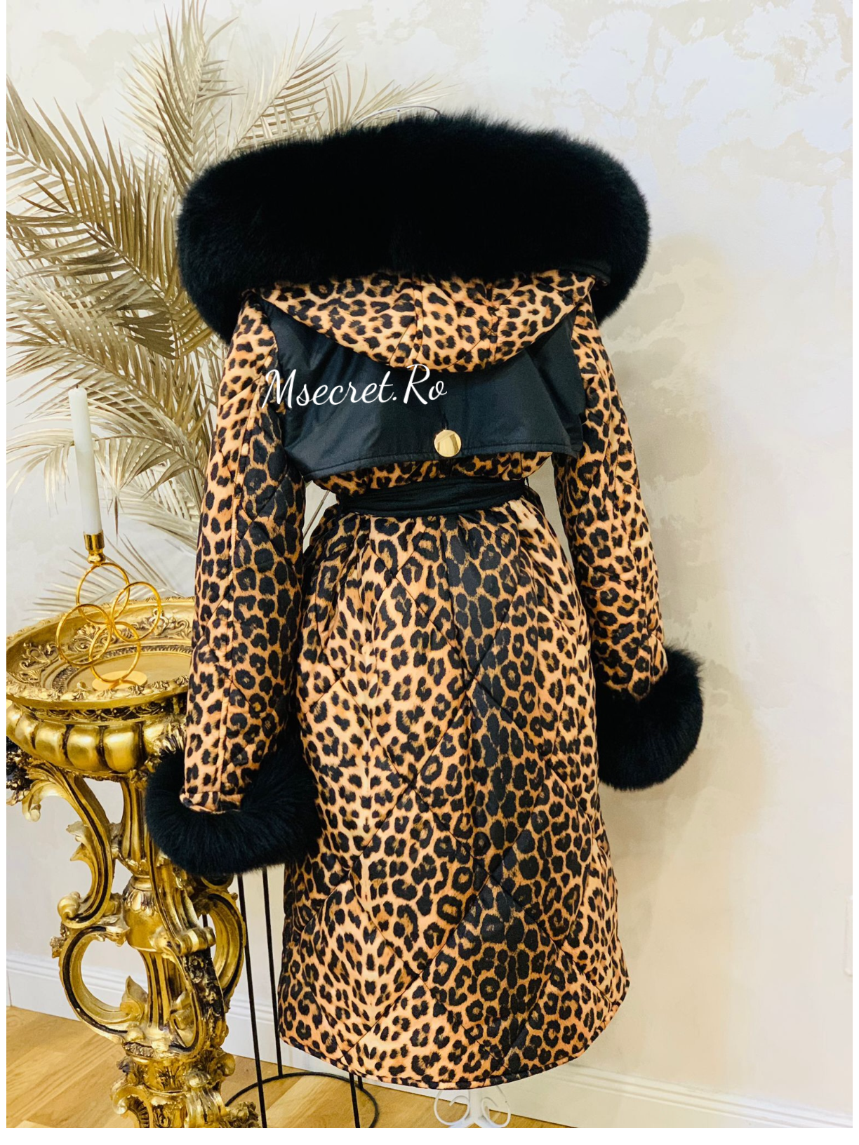 Geaca lunga animal print cu gluga, guler de blana naturala