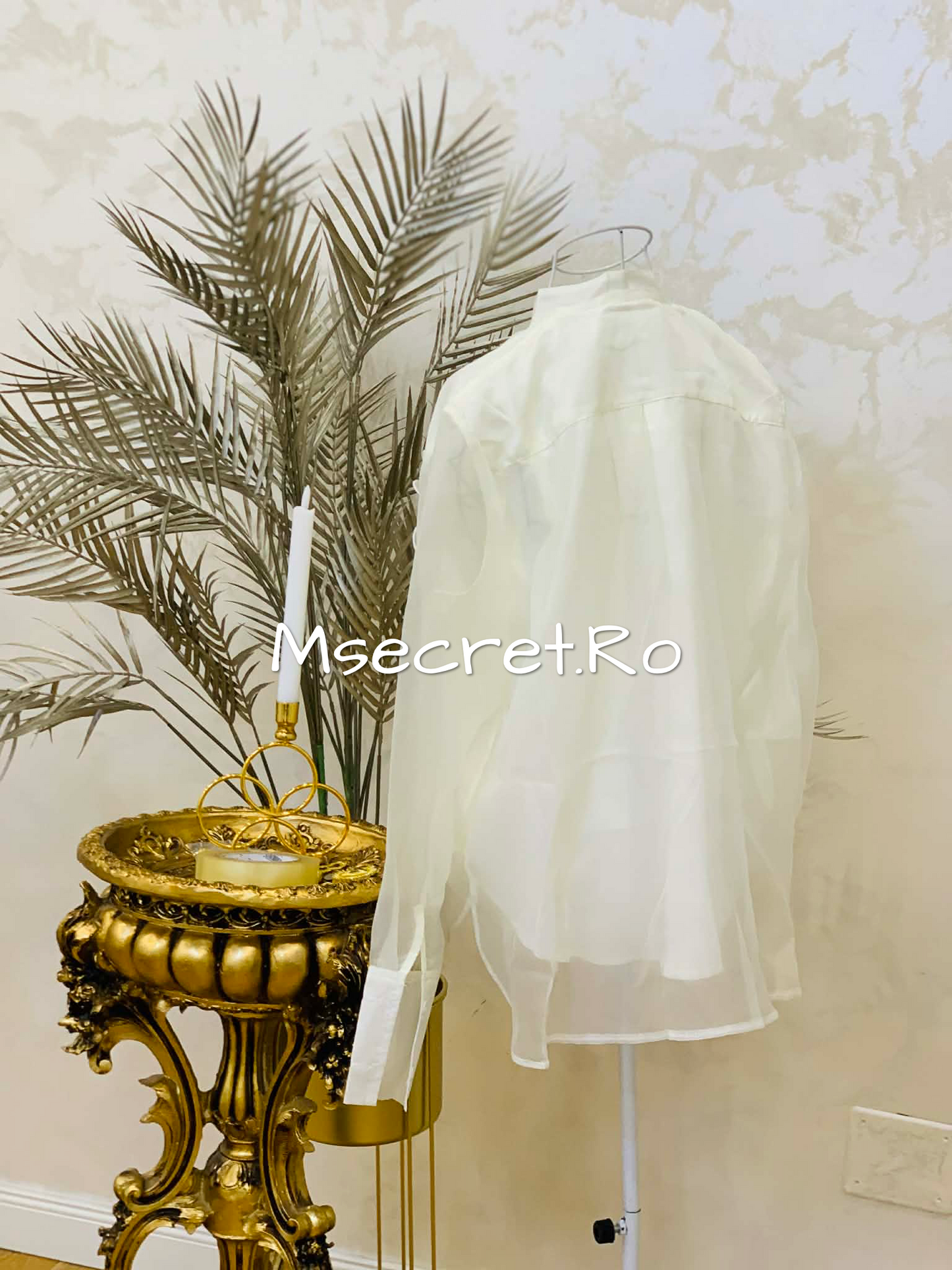 Compleu alb din organza cu bluza si fusta
