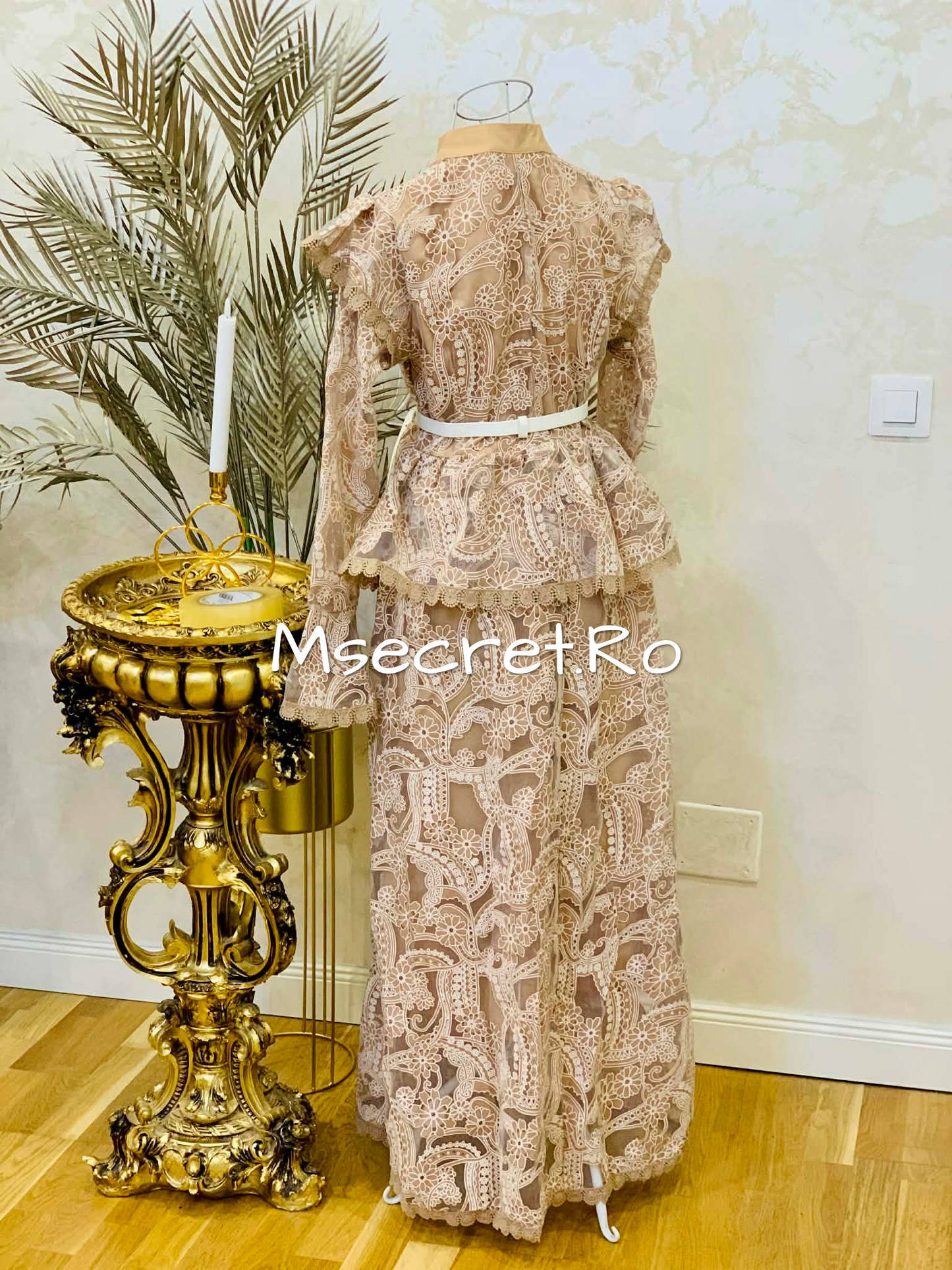 Beige lace dress with belt