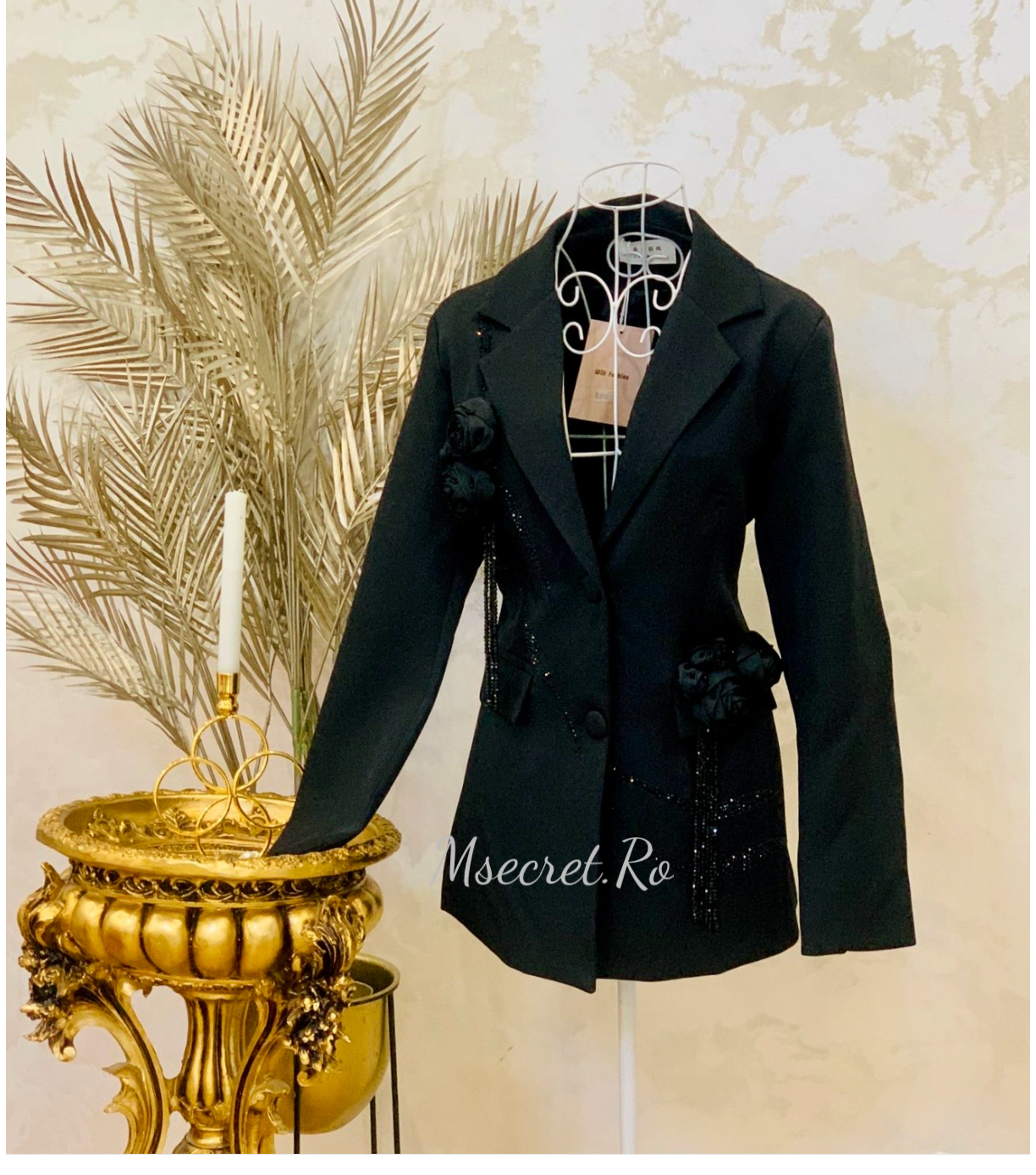 Sacou negru cu pietre