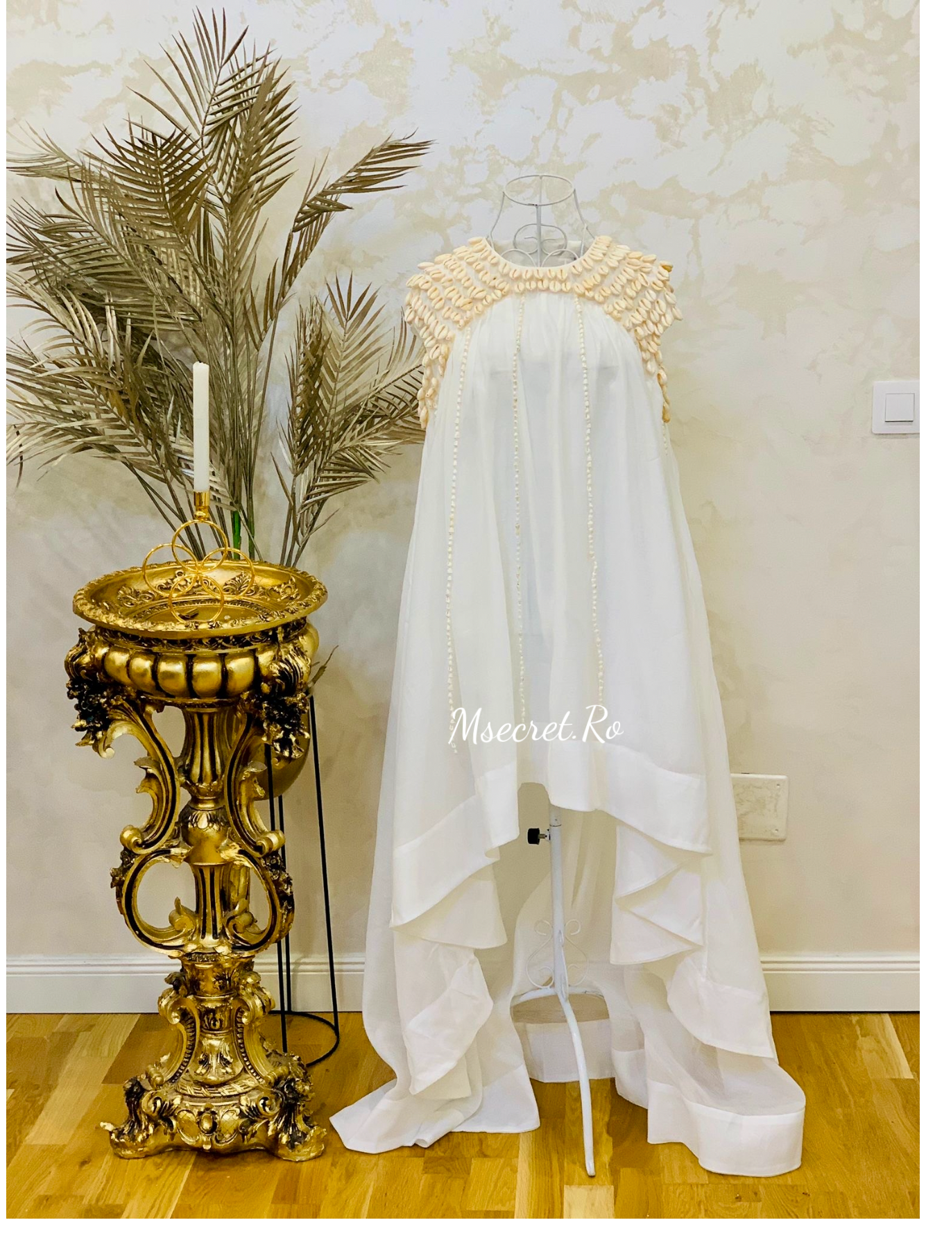 Rochie din in cu scoici