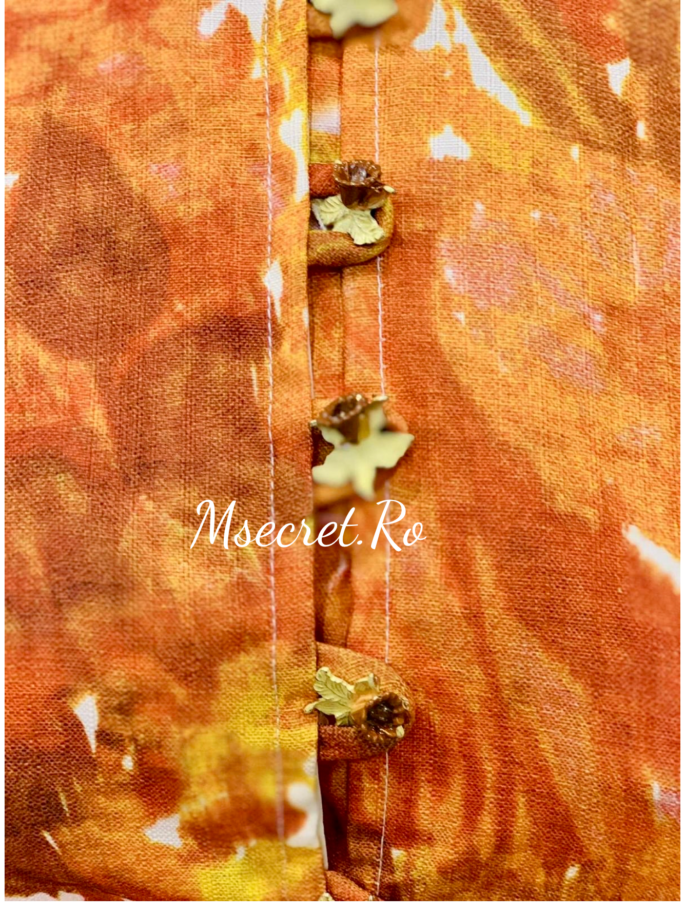 Rochie midi cu maneca lunga, imprimeu floral și nasturi decorativi