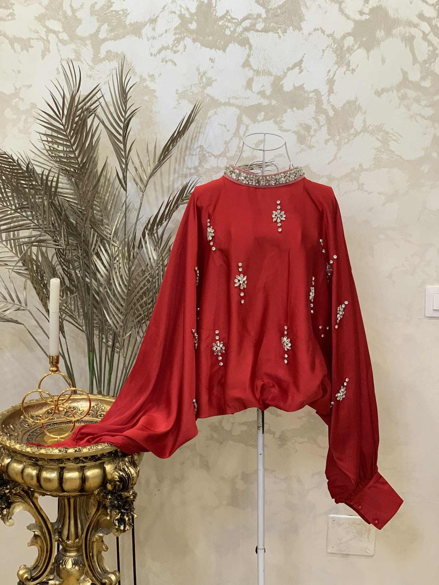 Camasa cu pietre aplicate