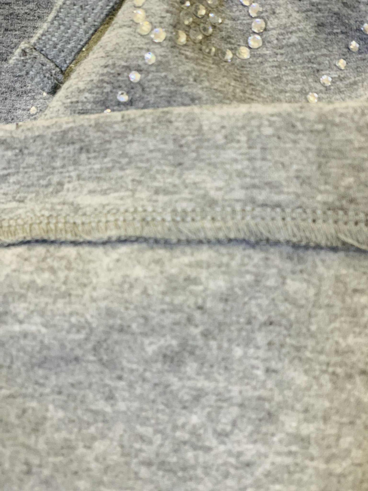 Compleu gri cu fusta si hanorac