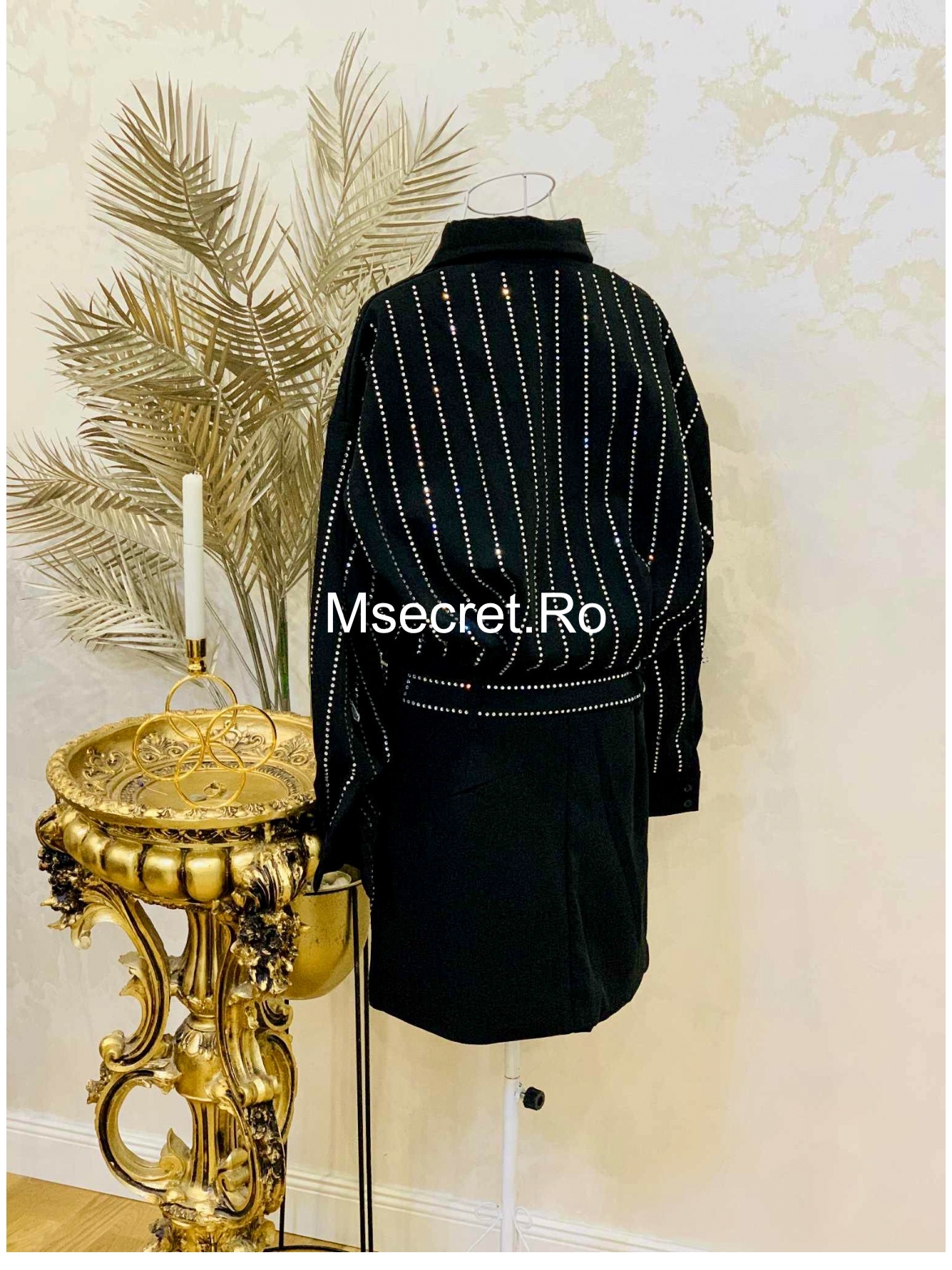Rochie tip sacou cu cristale aplicate