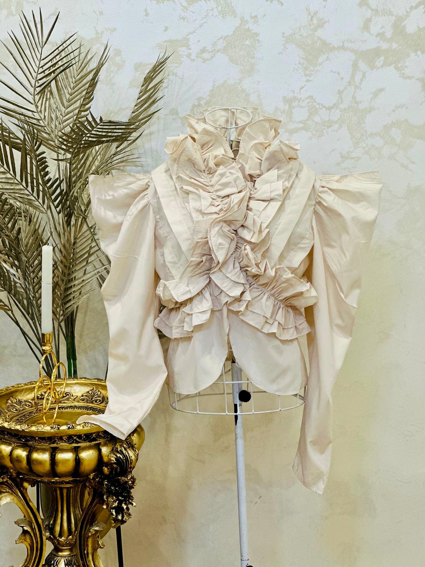 Bluza ivory cu volane