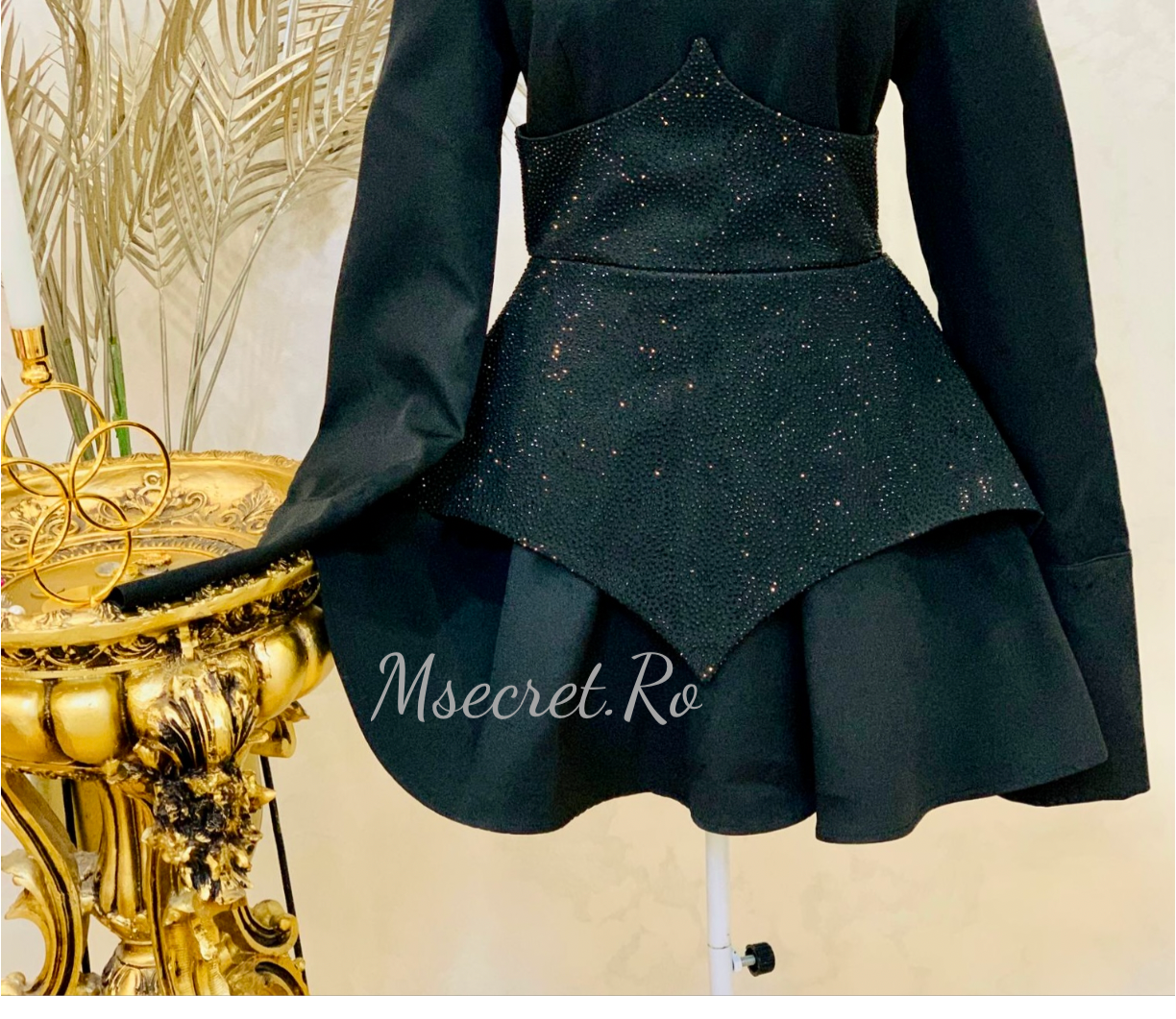 Rochie neagra cu corset