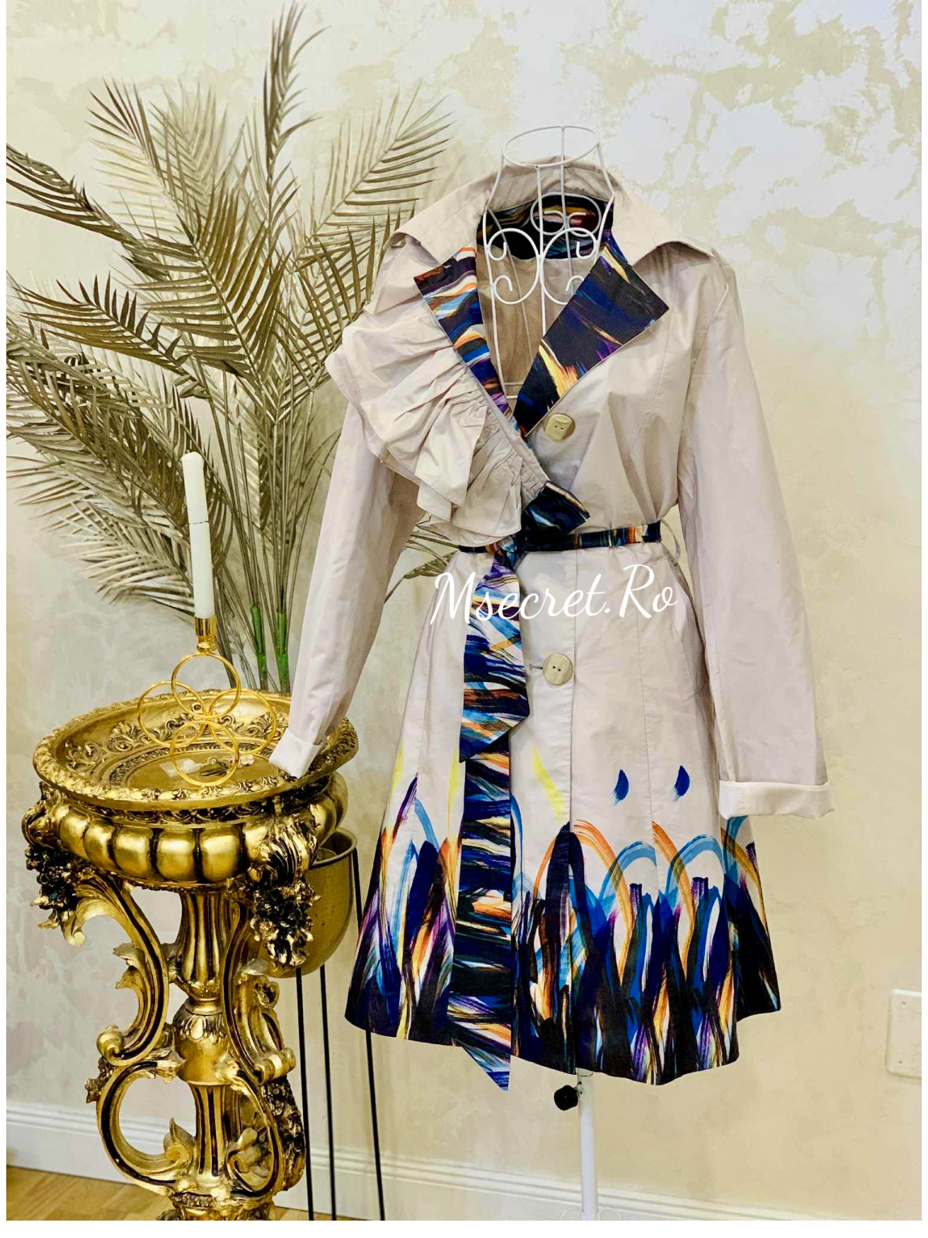 Trench satinat cu imprimeu artistic