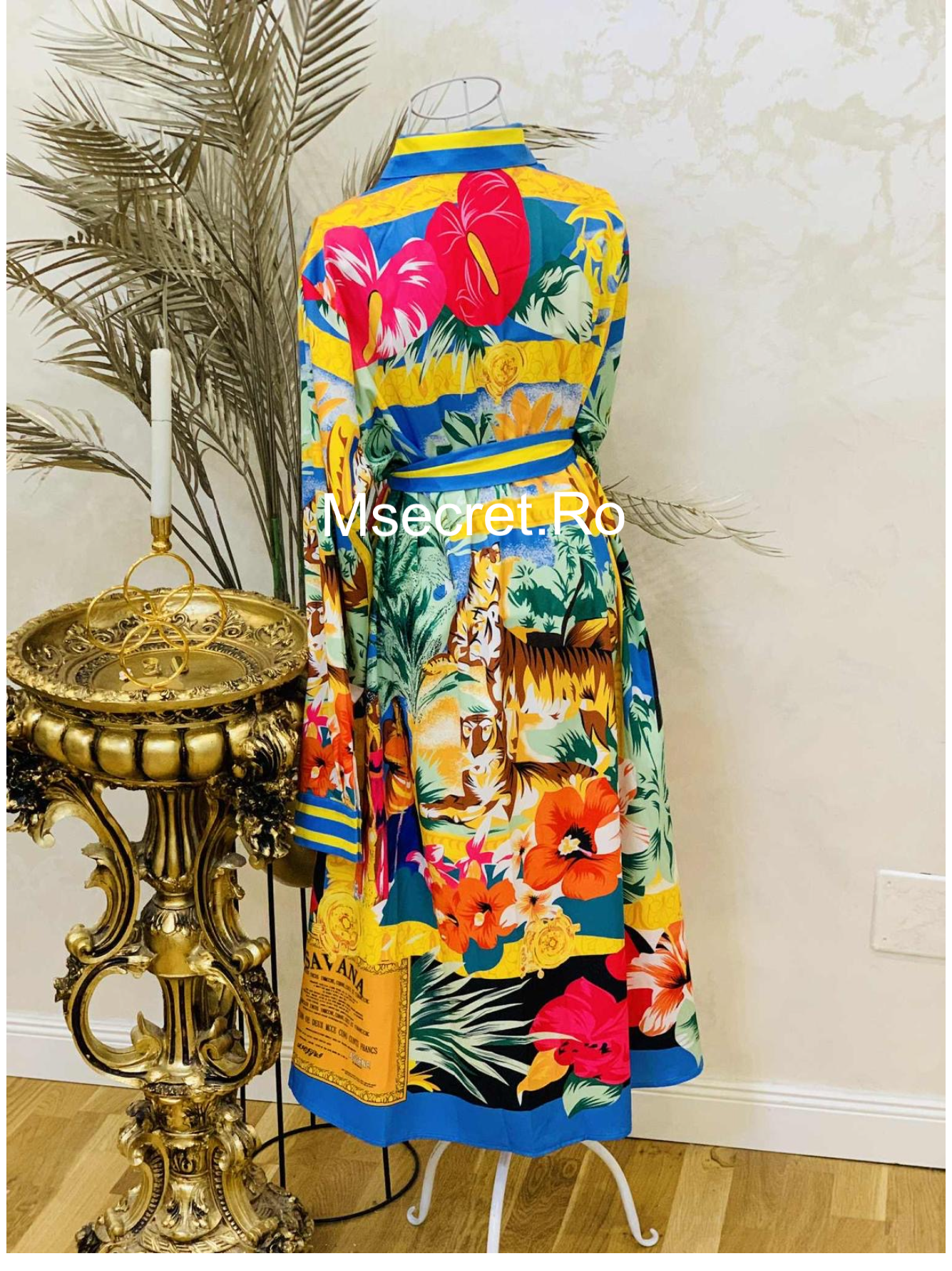 Rochie cămașă cu imprimeu tropical și cordon în talie