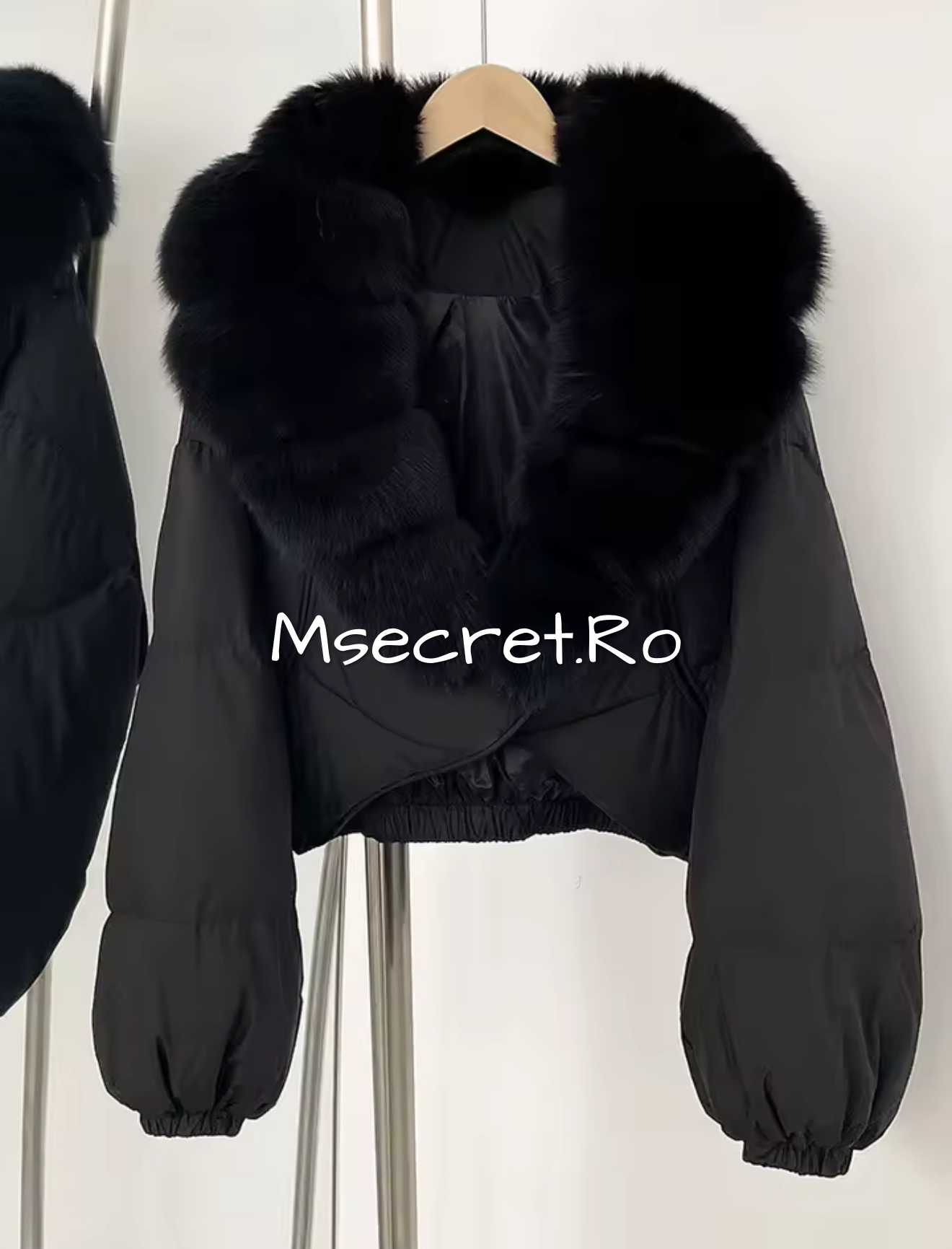 Waterproof windbreaker jacket with natural fur