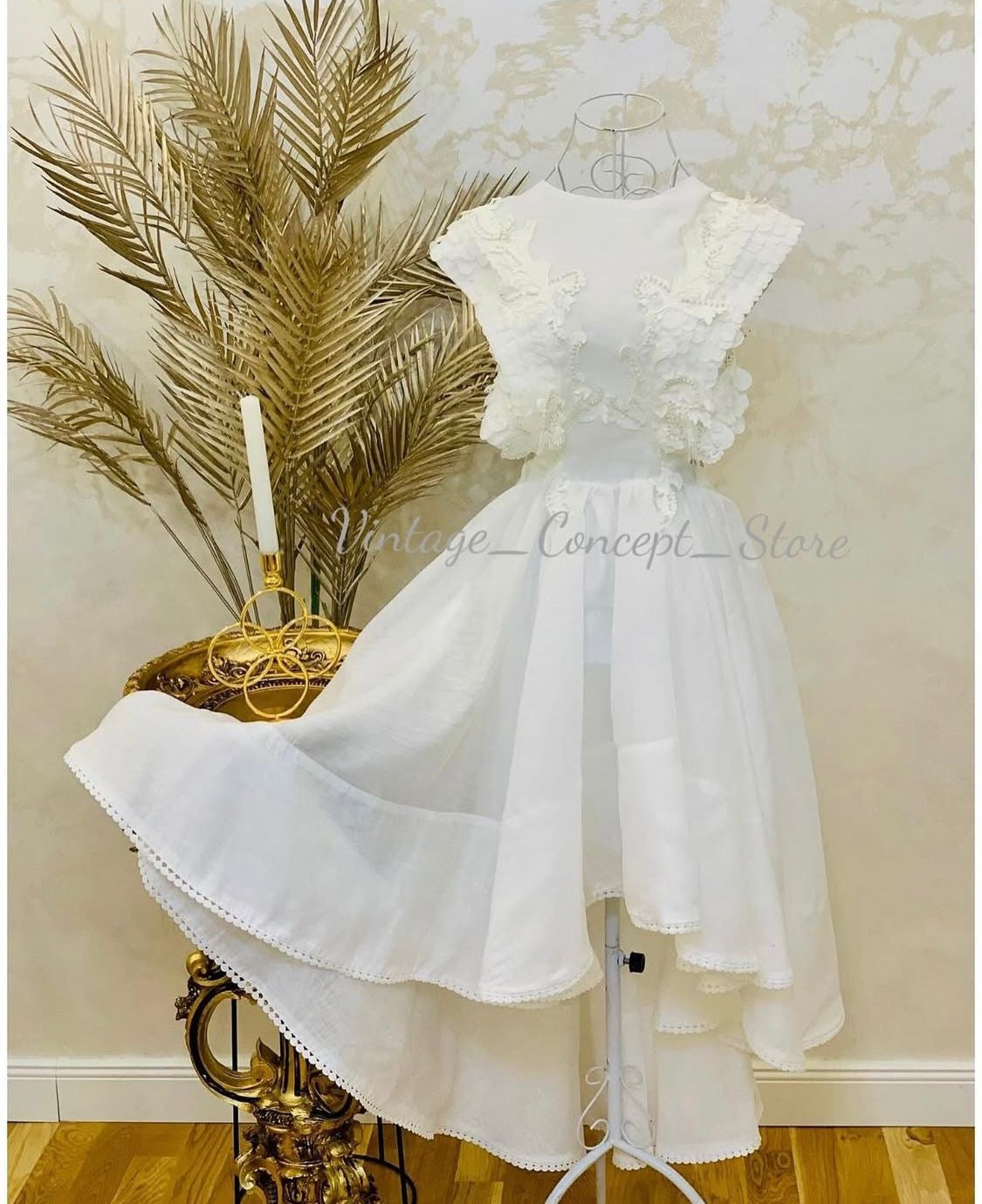 Rochie alba din in cu aplicatii 3D Donna