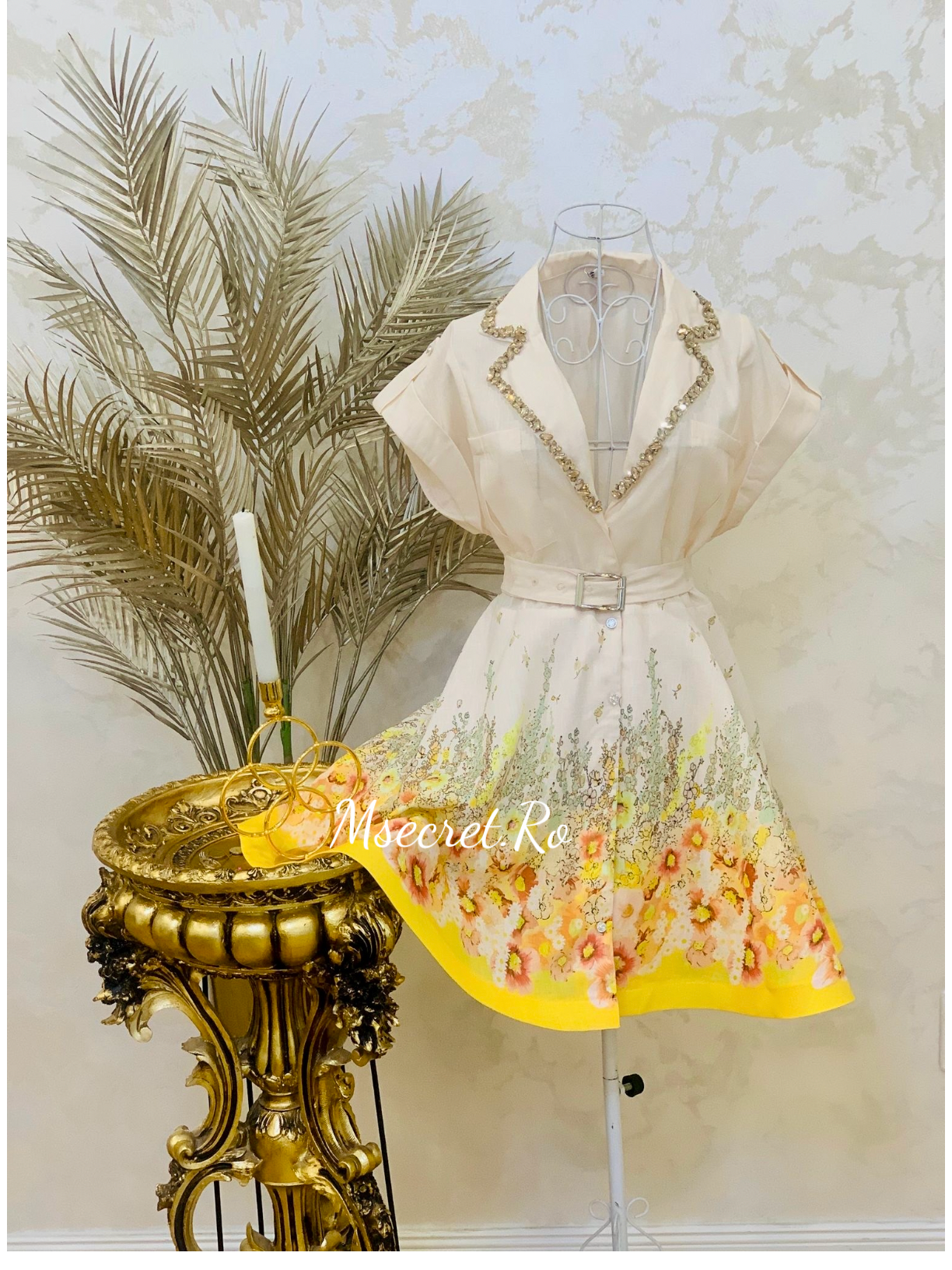 Rochie din in cu imprimeu floral și detalii din pietre