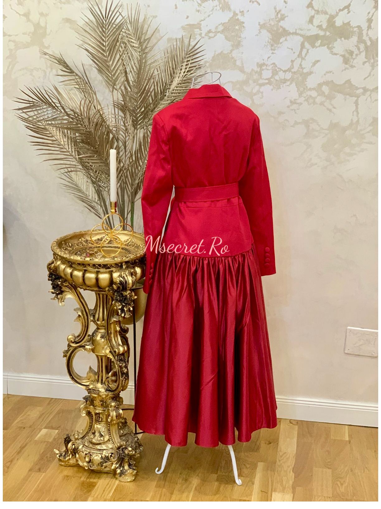 Rochie midi rosie tip sacou