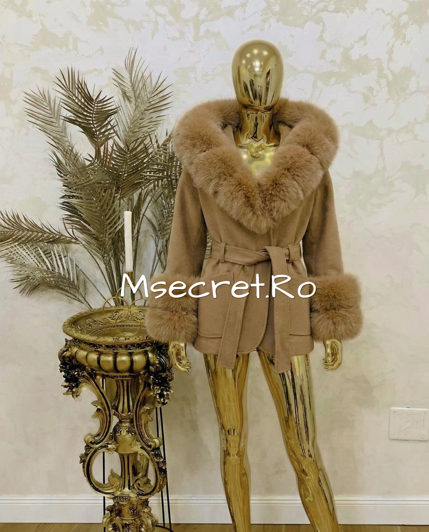 Beige alpaca coat with voluminous natural fur collar and hood