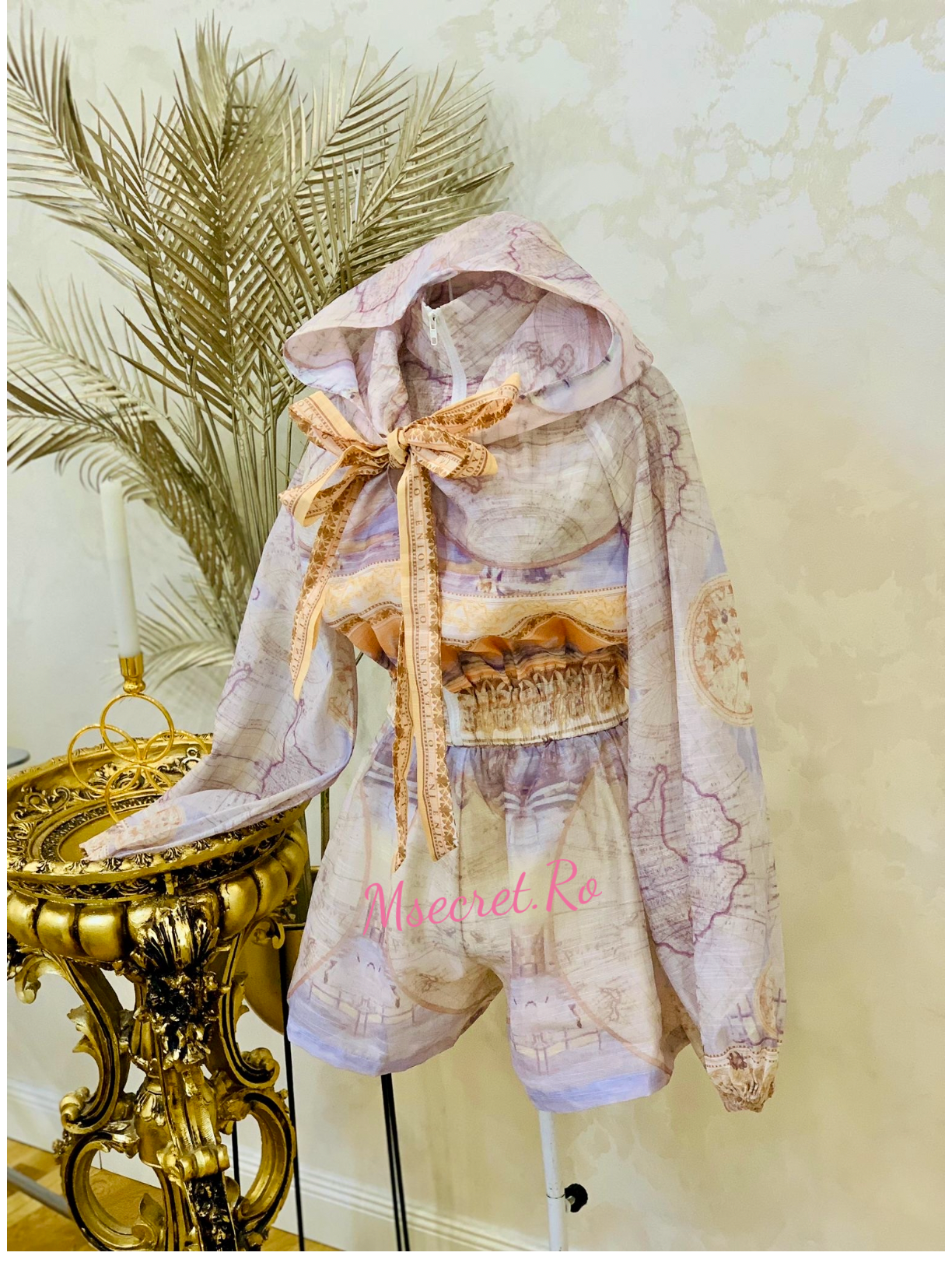 Compleu din organza si matase