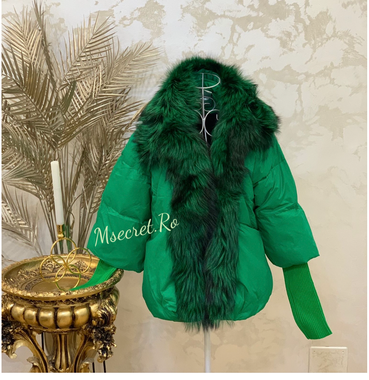 Geaca cu guler de blana naturala