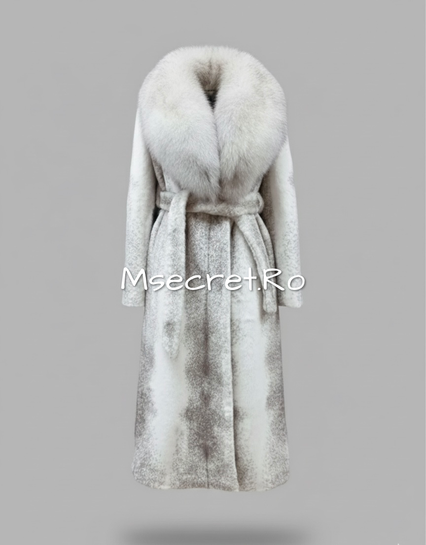Natural fox fur and Alcantara coat