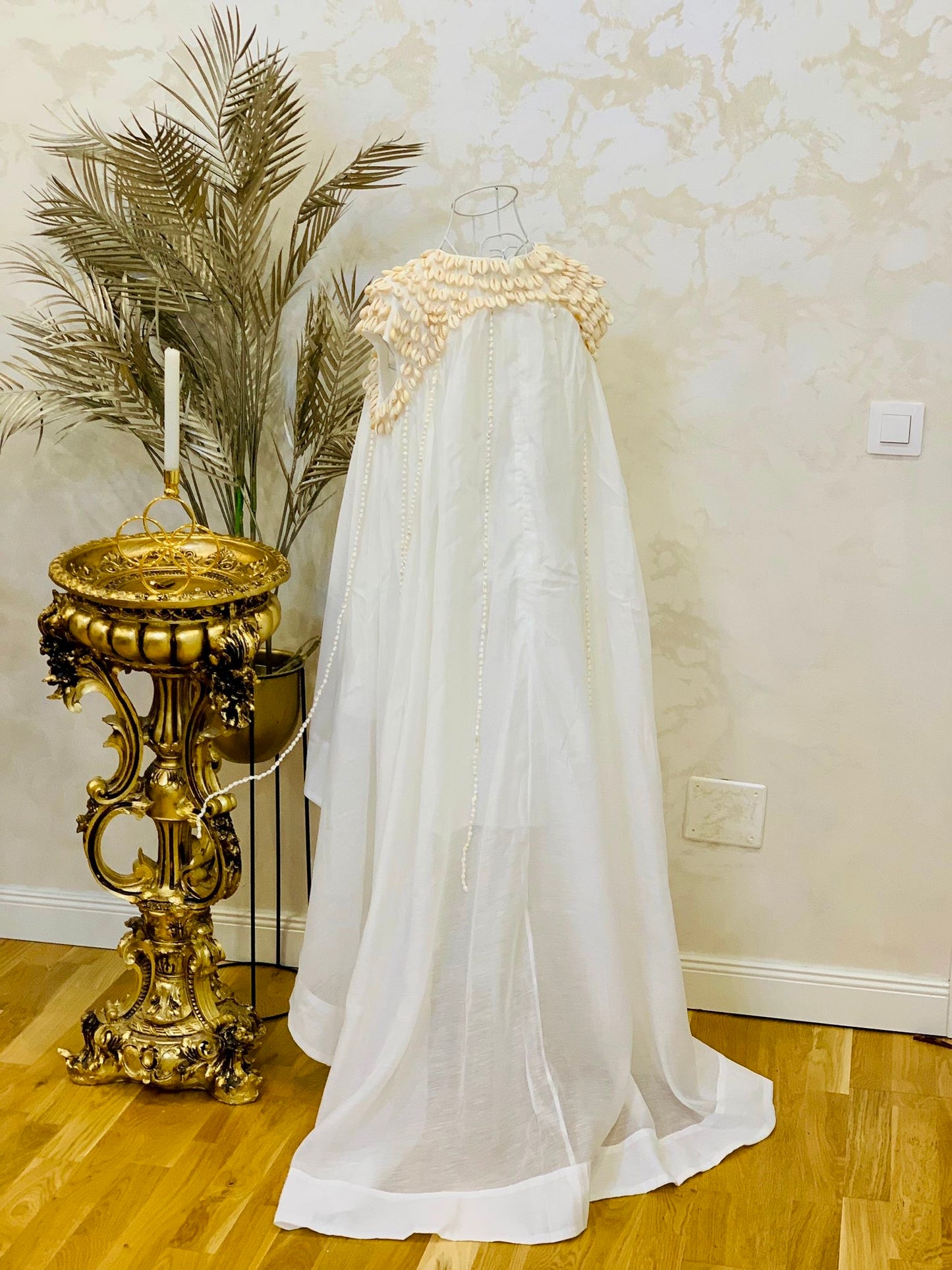 Rochie din in cu scoici