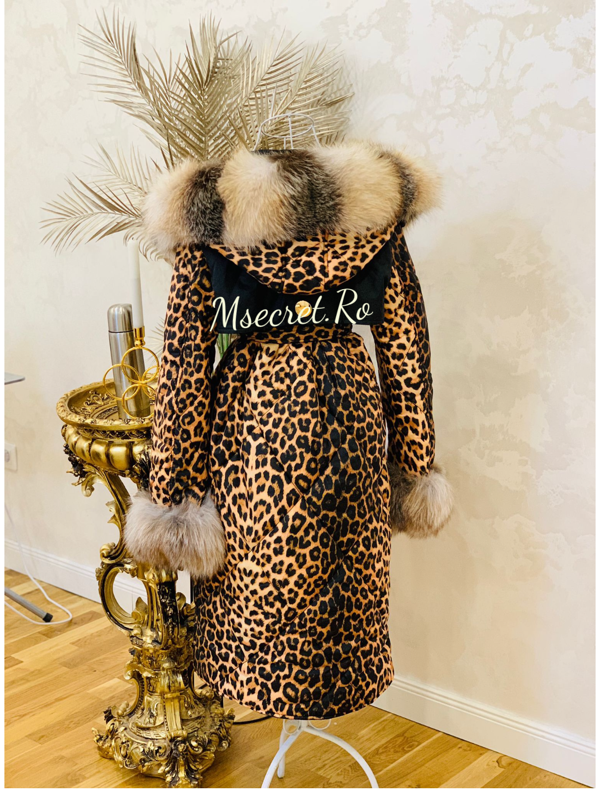Geaca lunga animal print cu guler de blana naturala
