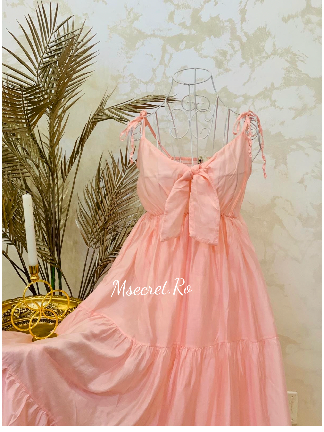 Rochie midi roz vaporoasa