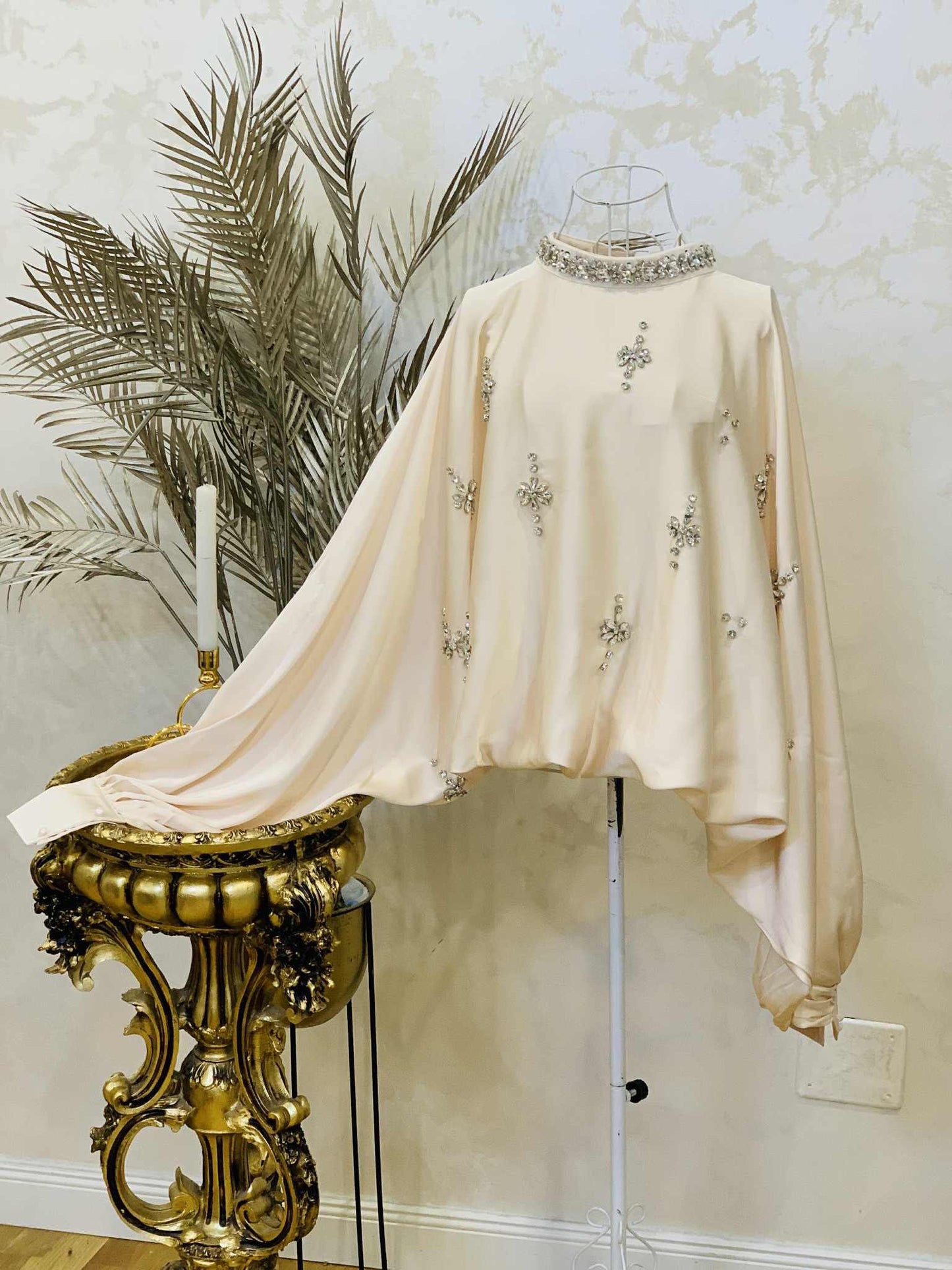 Camasa cu pietre aplicate