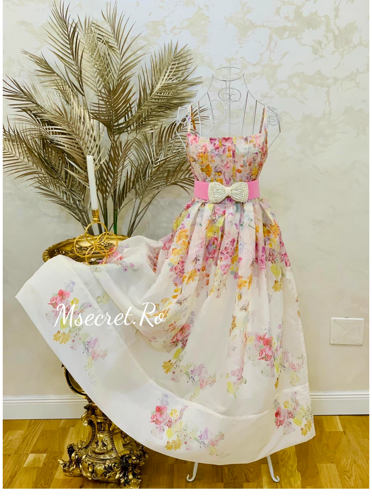 Rochie superba din in si matase cu flori