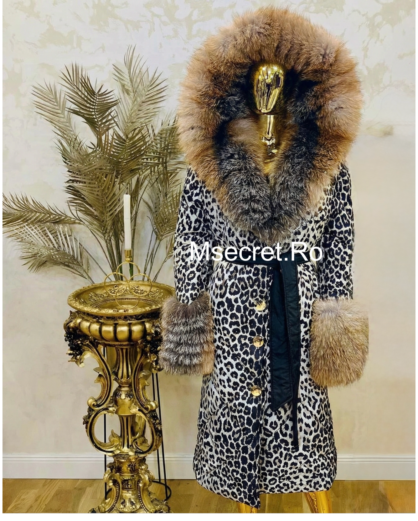 Print waterproof jacket with natural fur