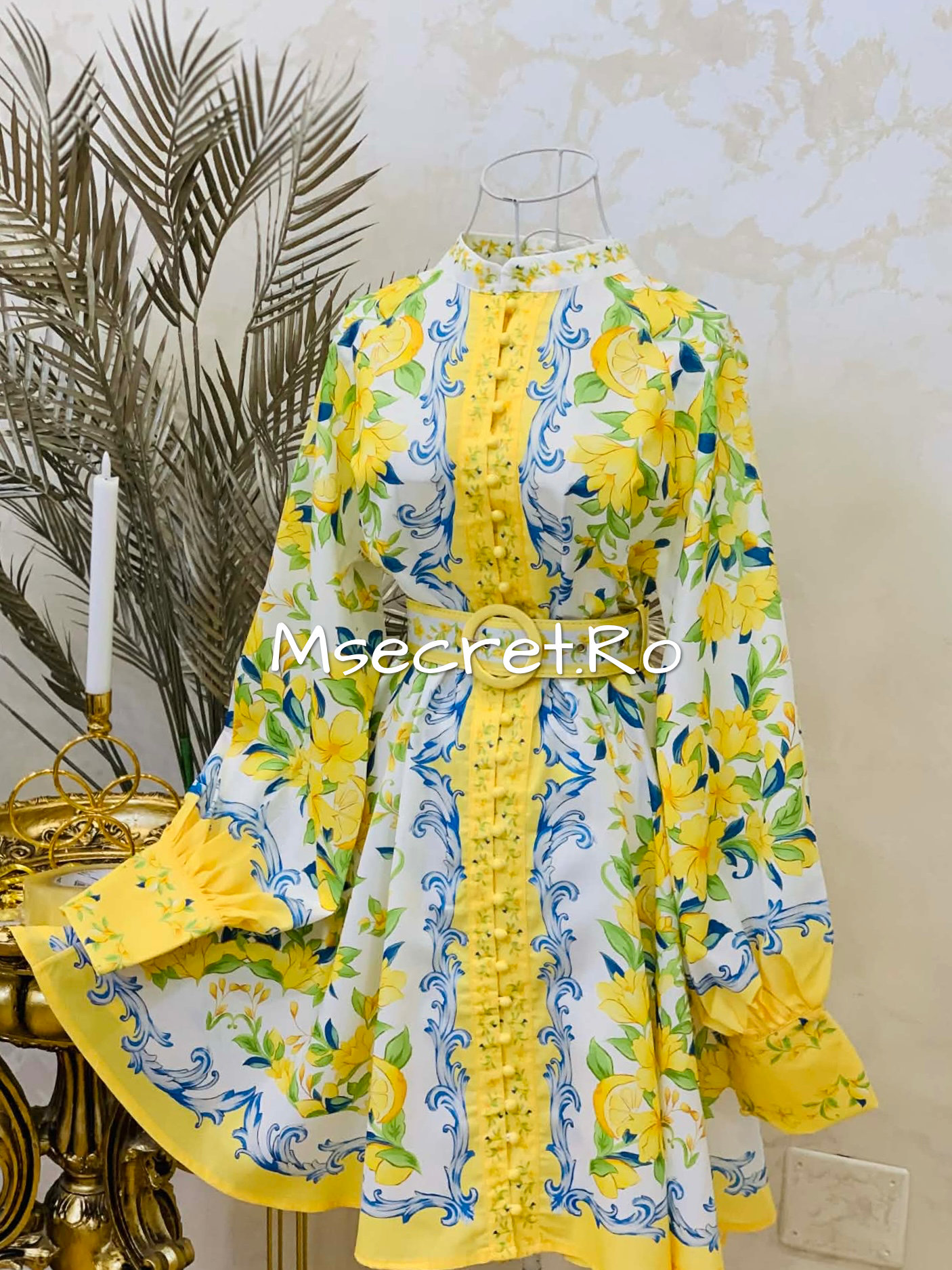 Rochie eleganta cu imprimeu floral galben și albastru