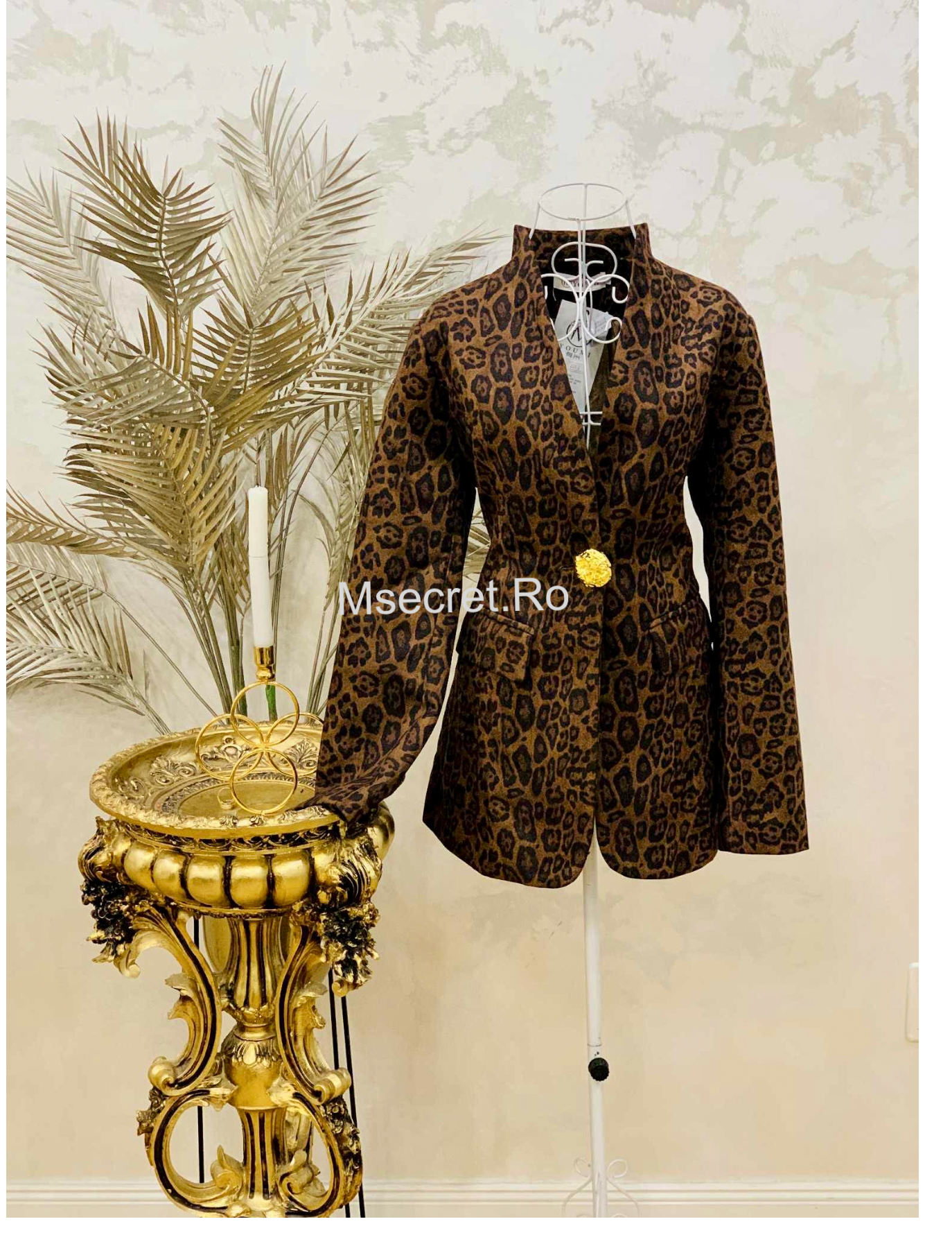 Sacou elegant animal print cu nasturi aurii