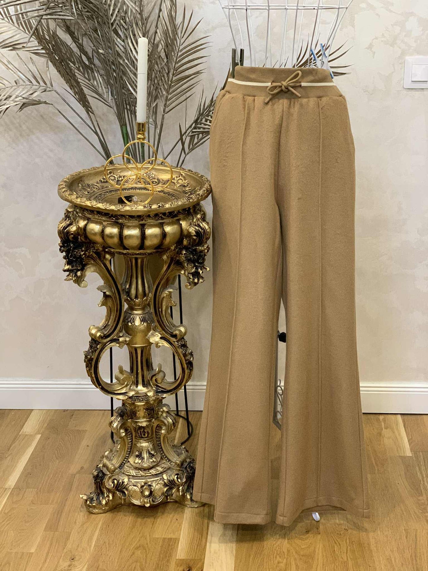 Compleu din lana cu bluza si pantaloni lungi