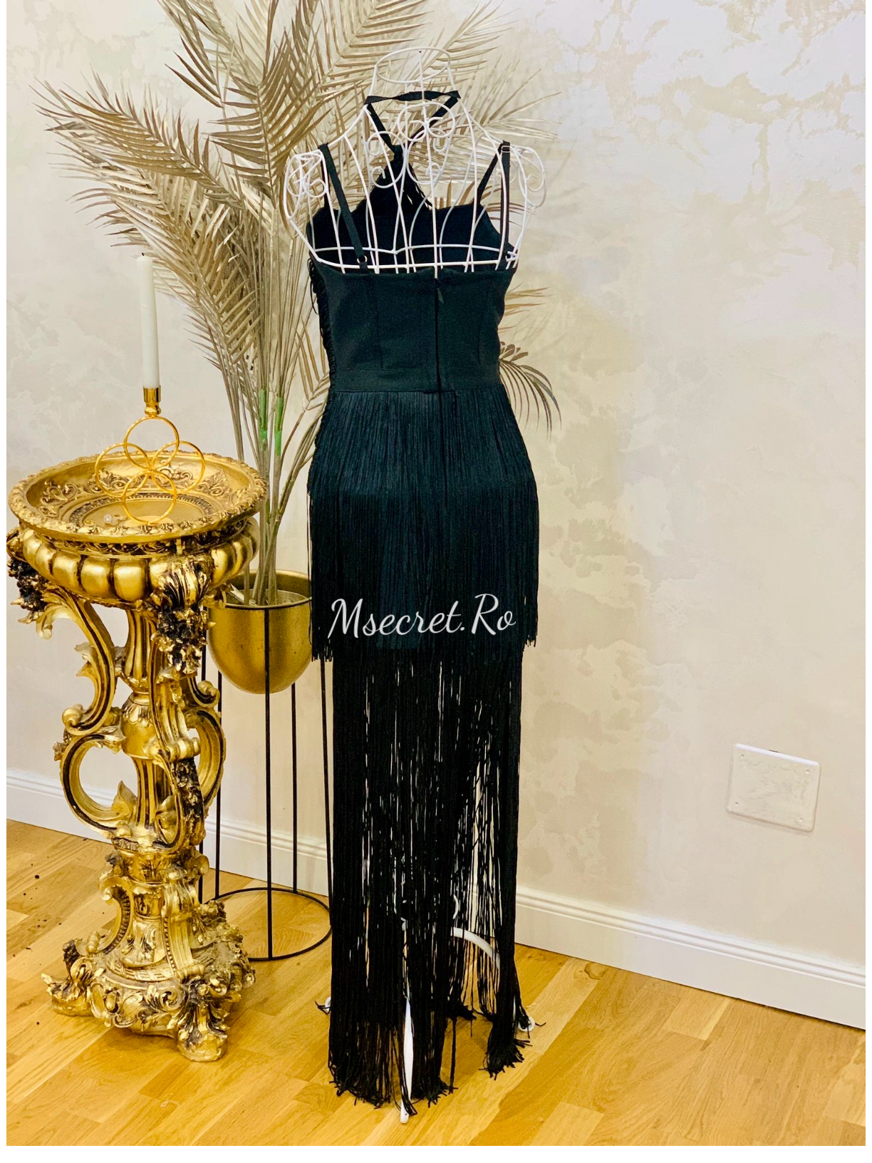 Rochie neagra cu franjuri