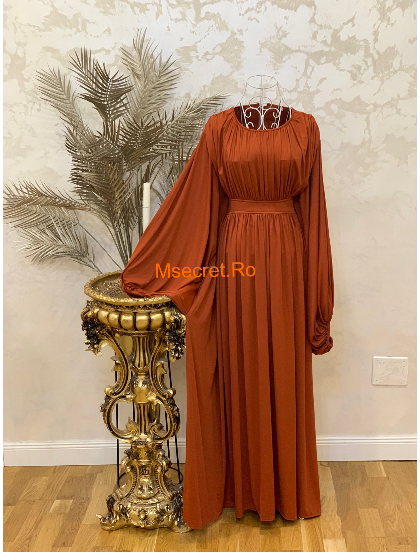 Rochie lunga elegantă cărămizie cu mâneci ample