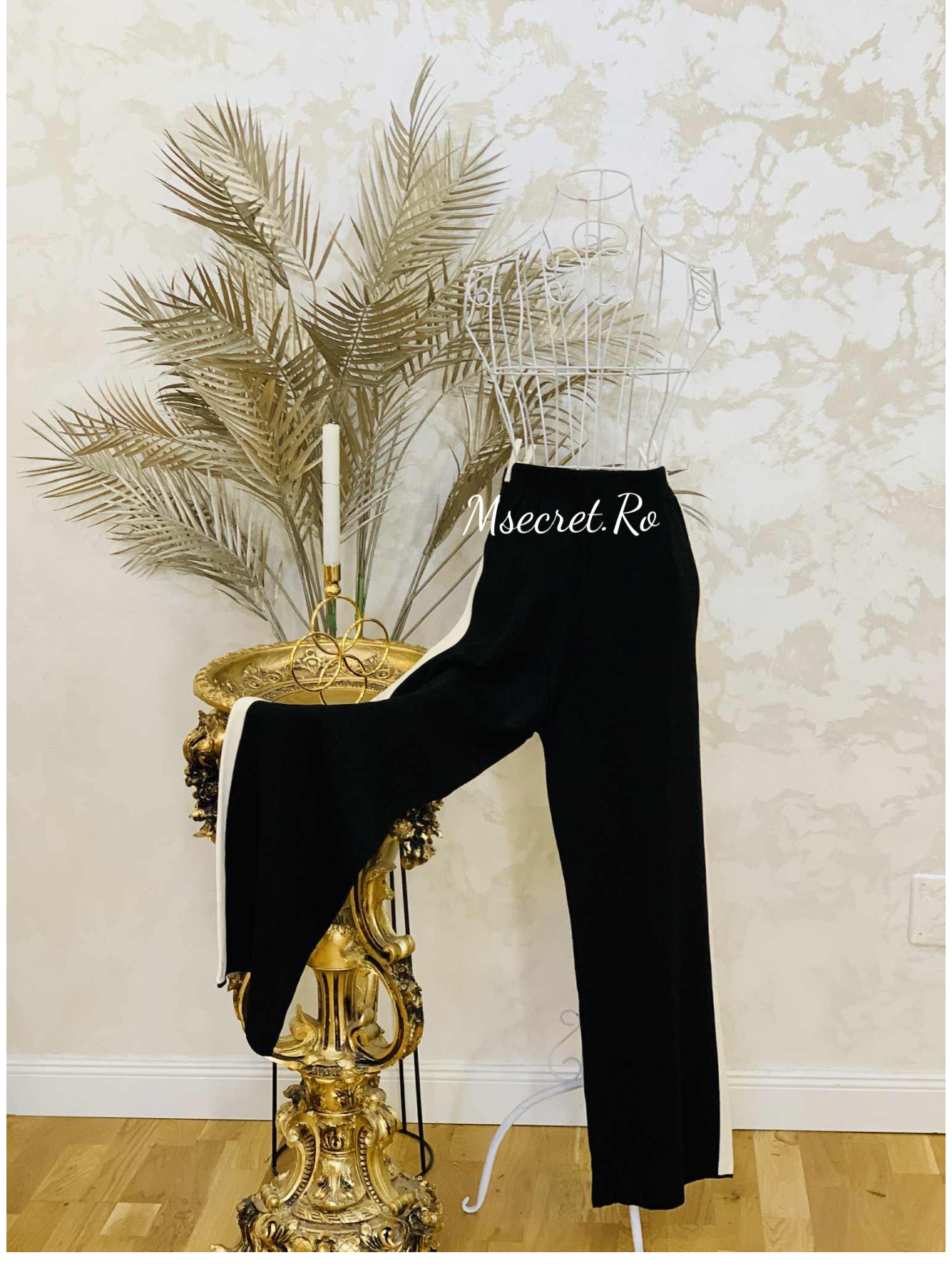 Compleu tricot alb-negru cu pantaloni lungi