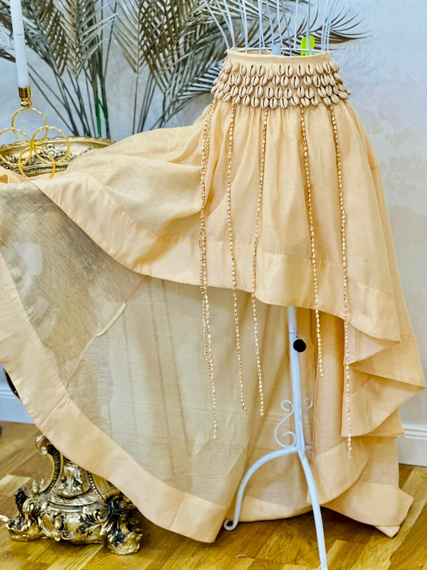 Compleu din in cu scoici