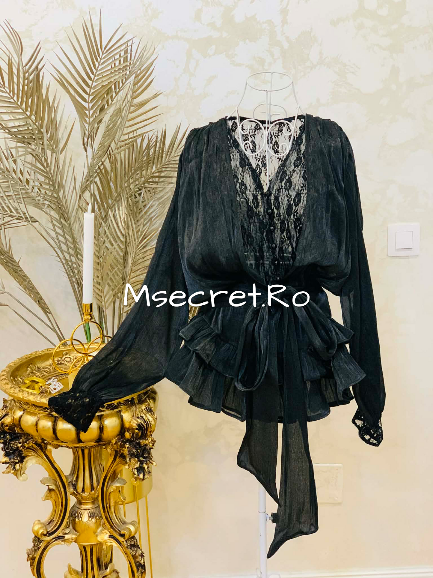 Rochie negara cu dantela