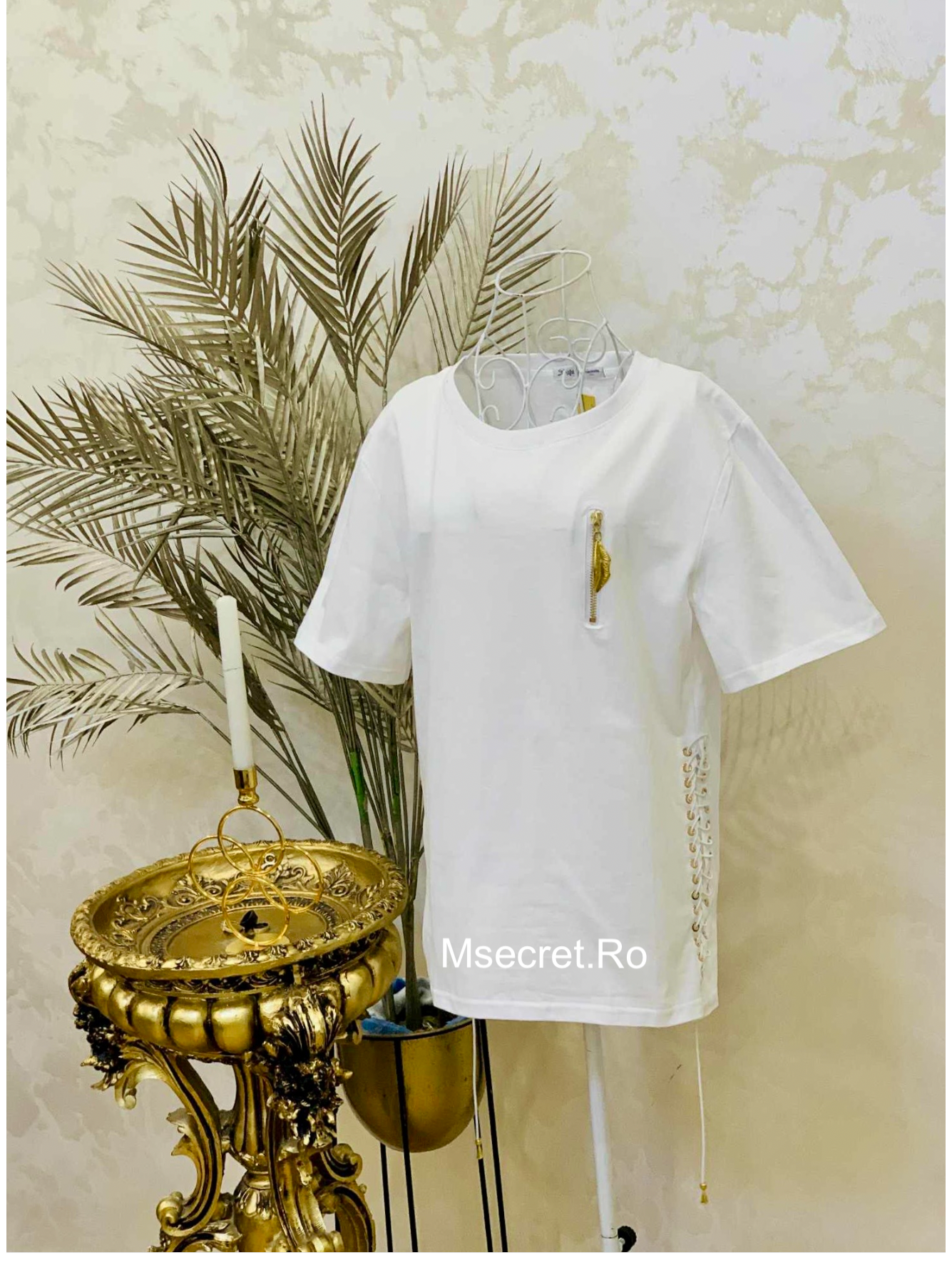 Tricou alb din bumbac cu detalii aurii