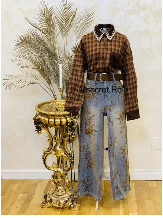 Blugi cu pietre si model