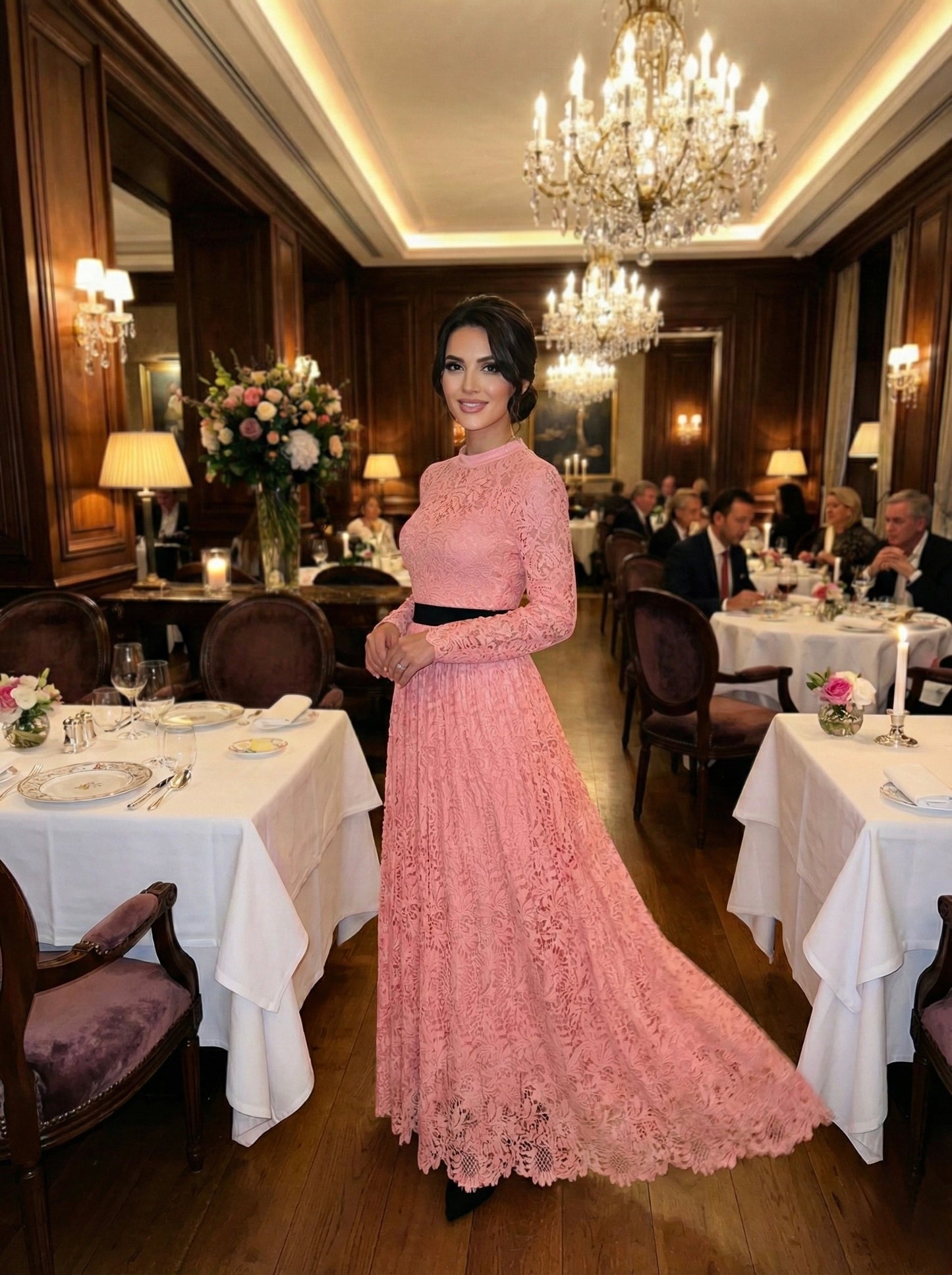 Rochie lunga din dantela roz