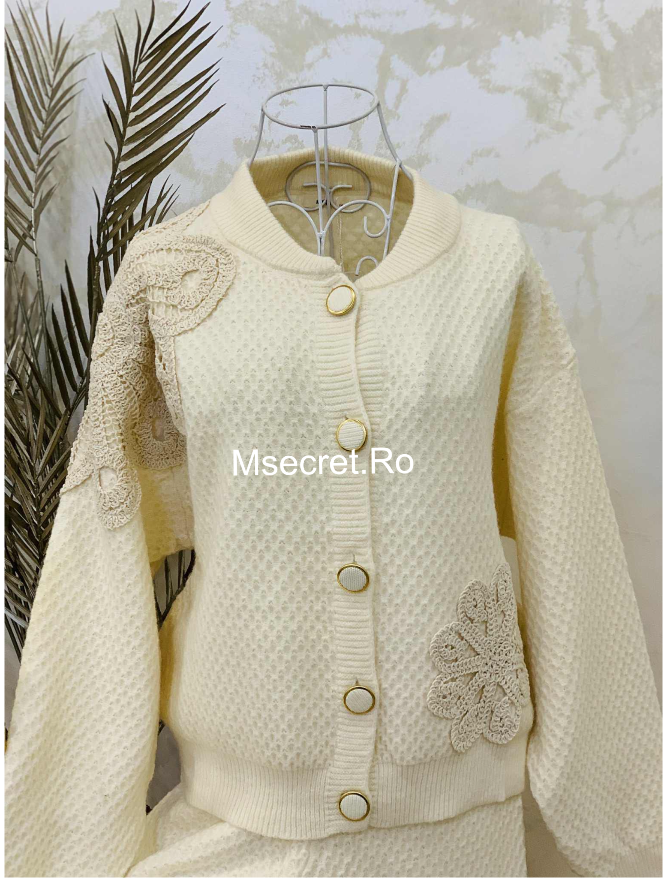 Compleu din lana cu cardigan si pantaloni lungi