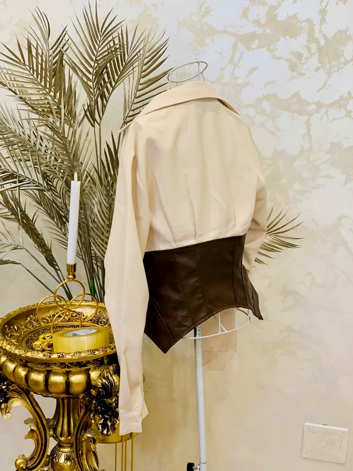 Compleu bej cu corset piele si pantaloni palazzo