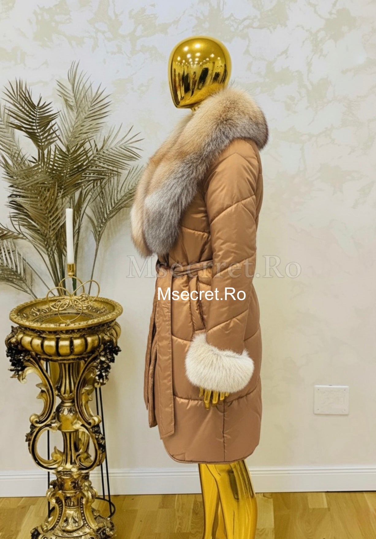 Geaca imperbeabila cu blana naturala