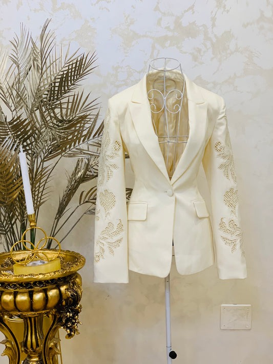 Sacou crem cu broderie