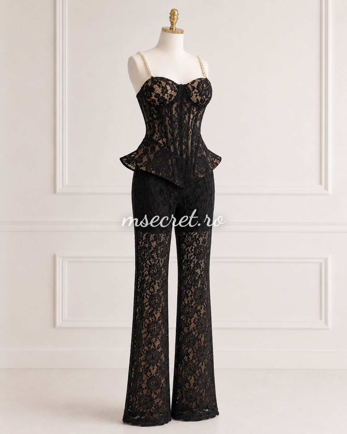 Compleu negru elegant din dantela cu corset si pantaloni evazati