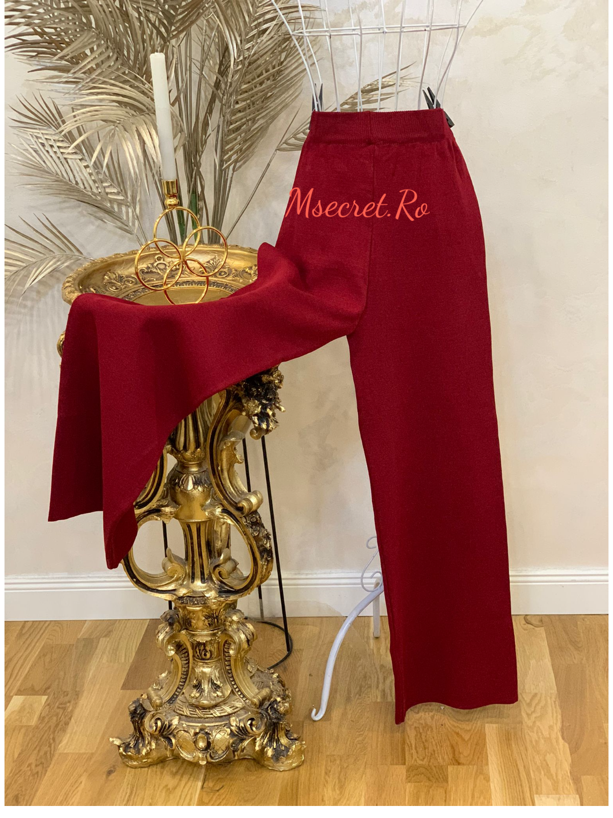 Compleu burgundy din tricot cu detalii aurii Disy
